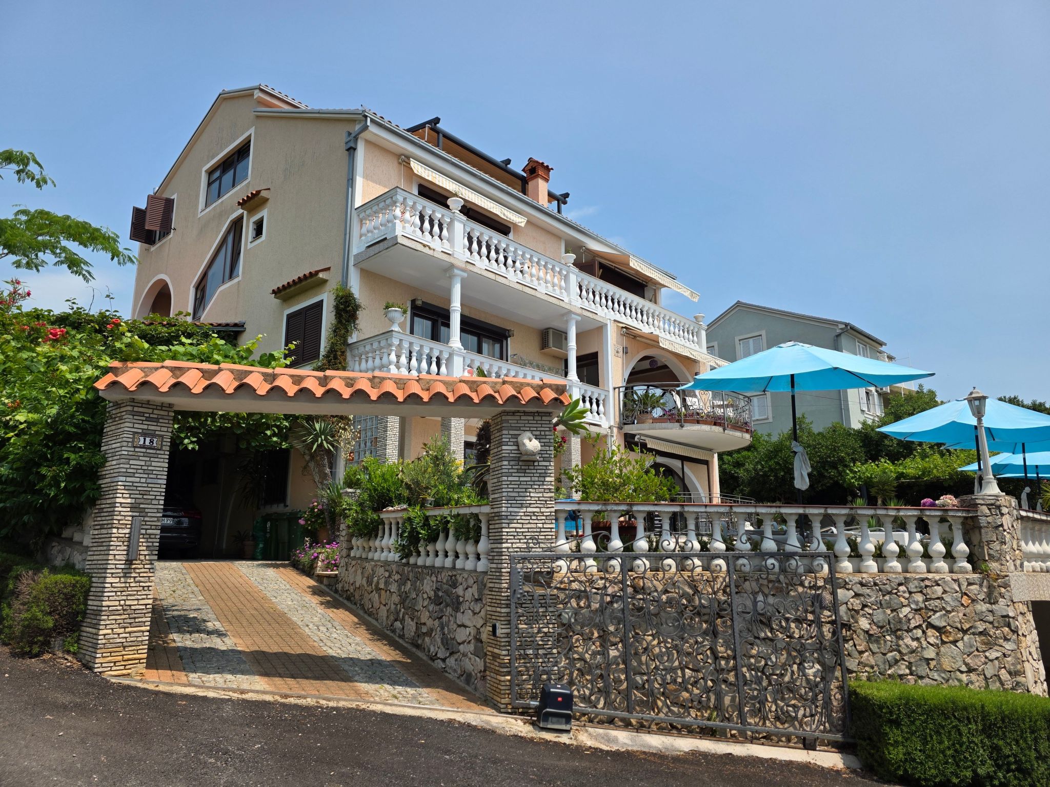 Wohnung mit Meerblick, 200m vom Strand entfernt-Binnen