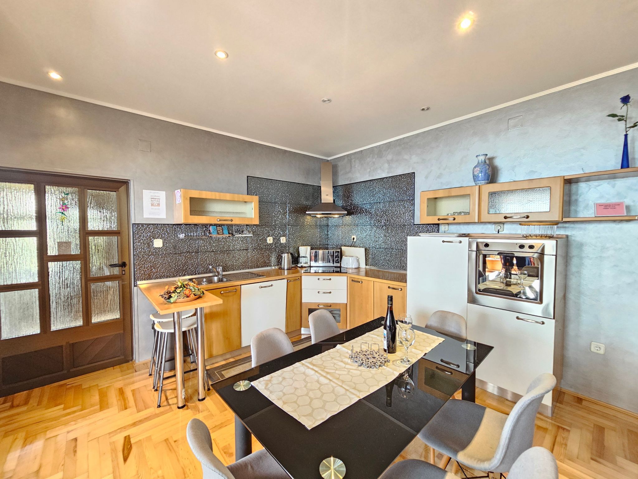 Wohnung mit Meerblick, 200m vom Strand entfernt-Binnen