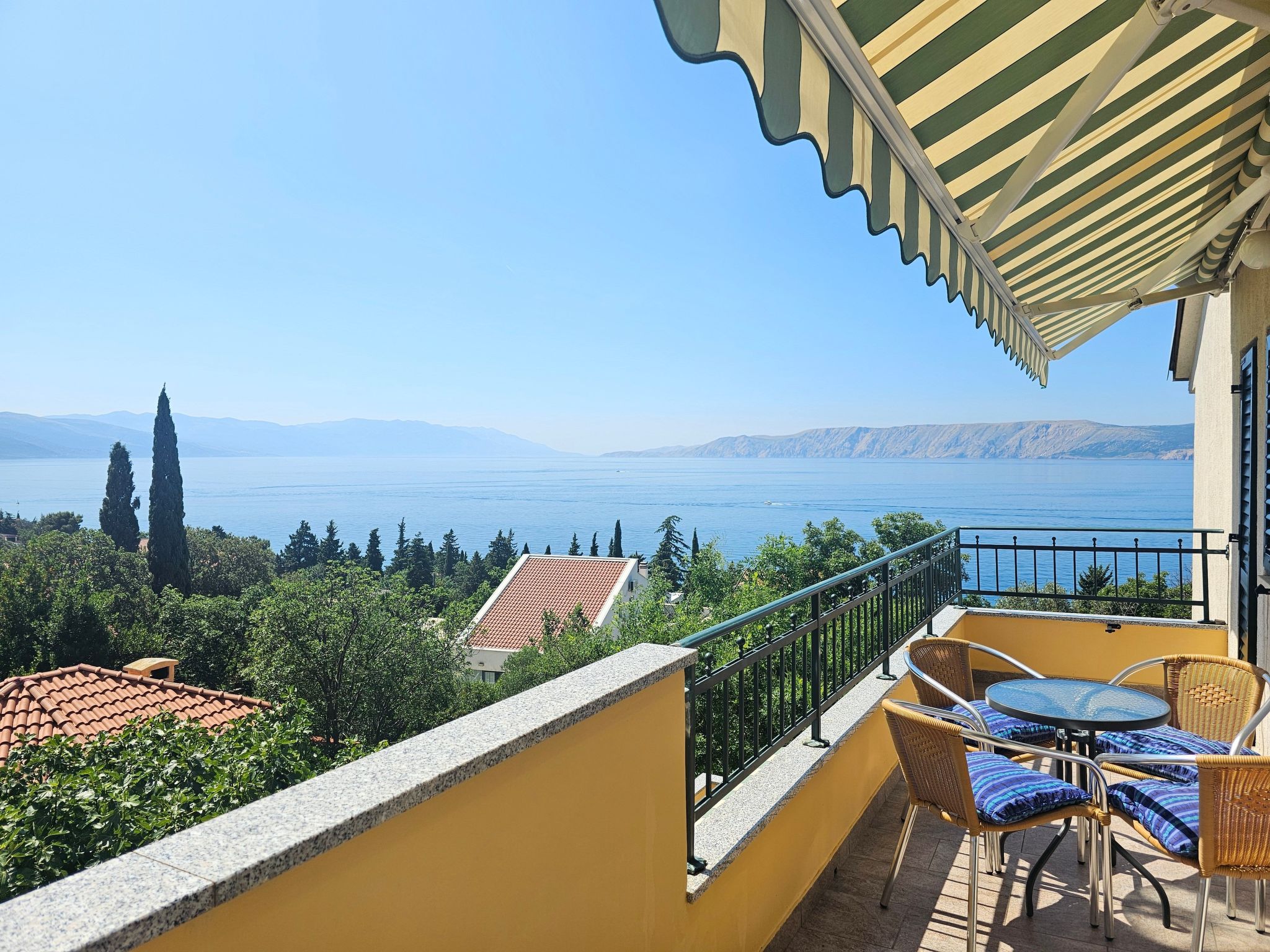 Escape to the picturesque setting of Novi Vinodolski, where this inviting apartment awaits vacationers looking for a serene escape near the Kvarner Bay. Perfect for a party of three, this cozy abode c..