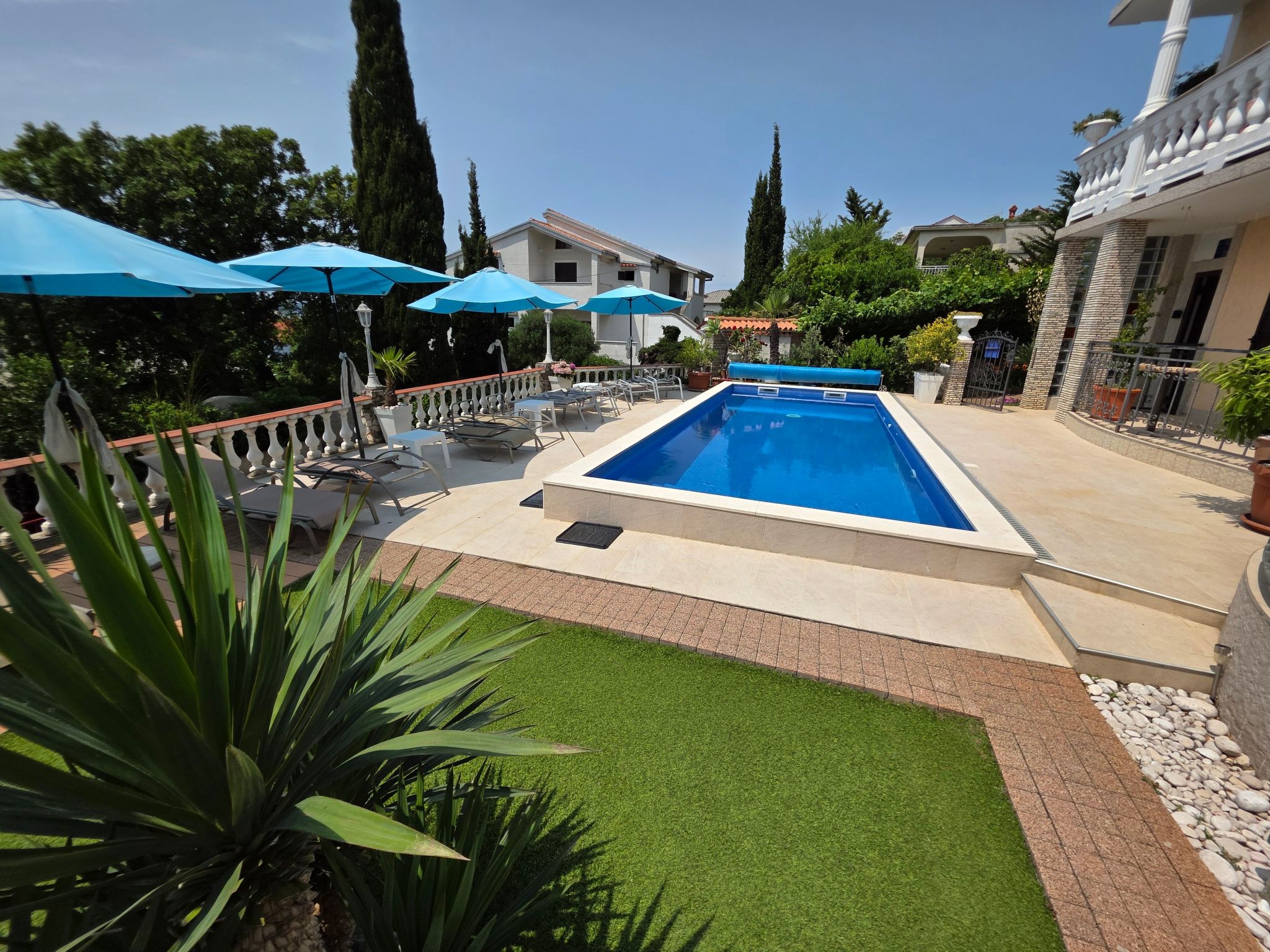 Wohnung mit Terrasse - Gemeinschaftspool-Binnen