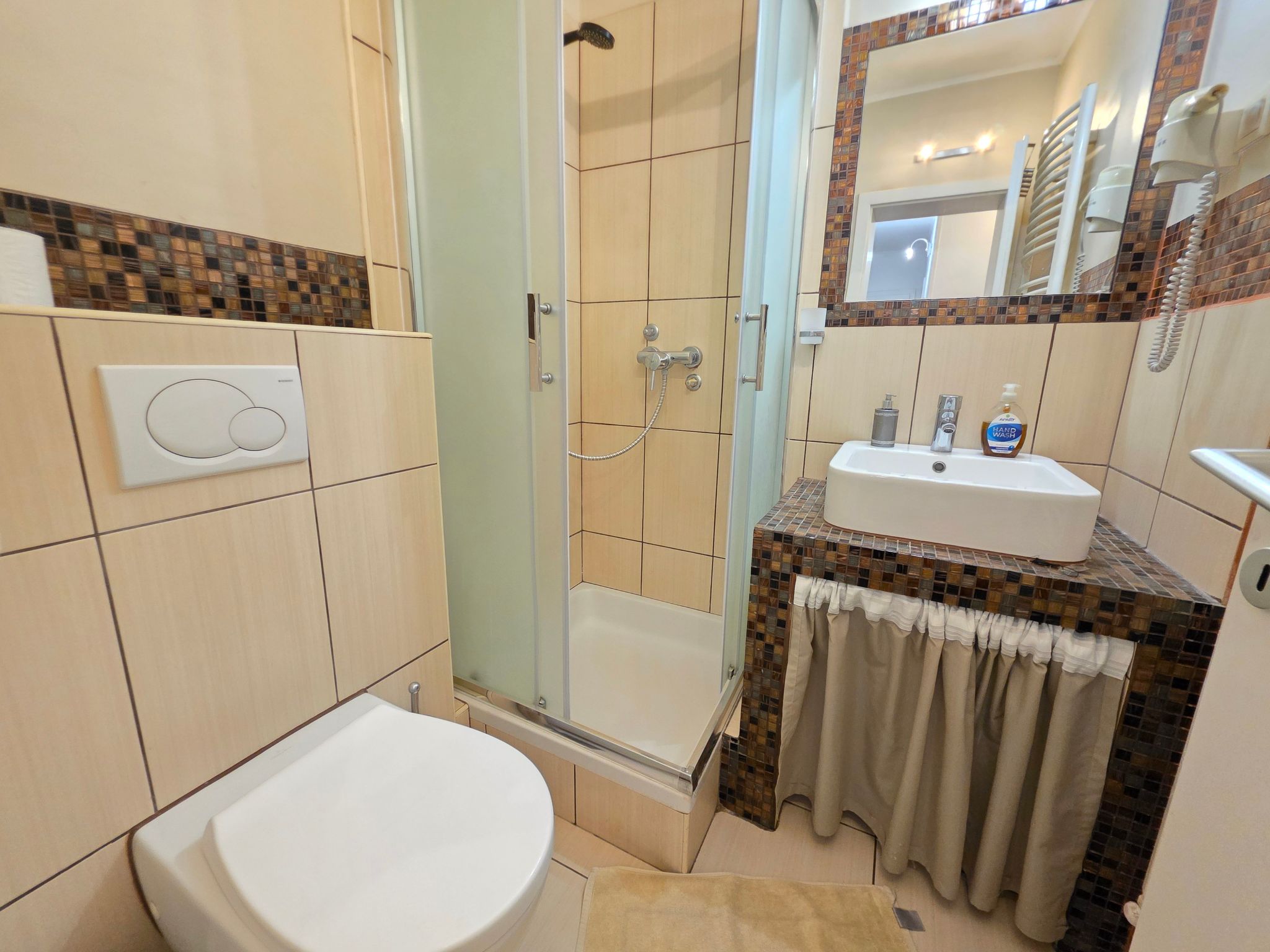 Wohnung mit Terrasse - Gemeinschaftspool-Binnen