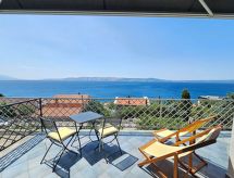 Appartement aan de Kvarner Baai met panoramisch zeezicht voor 4 personen - thumbnail 5