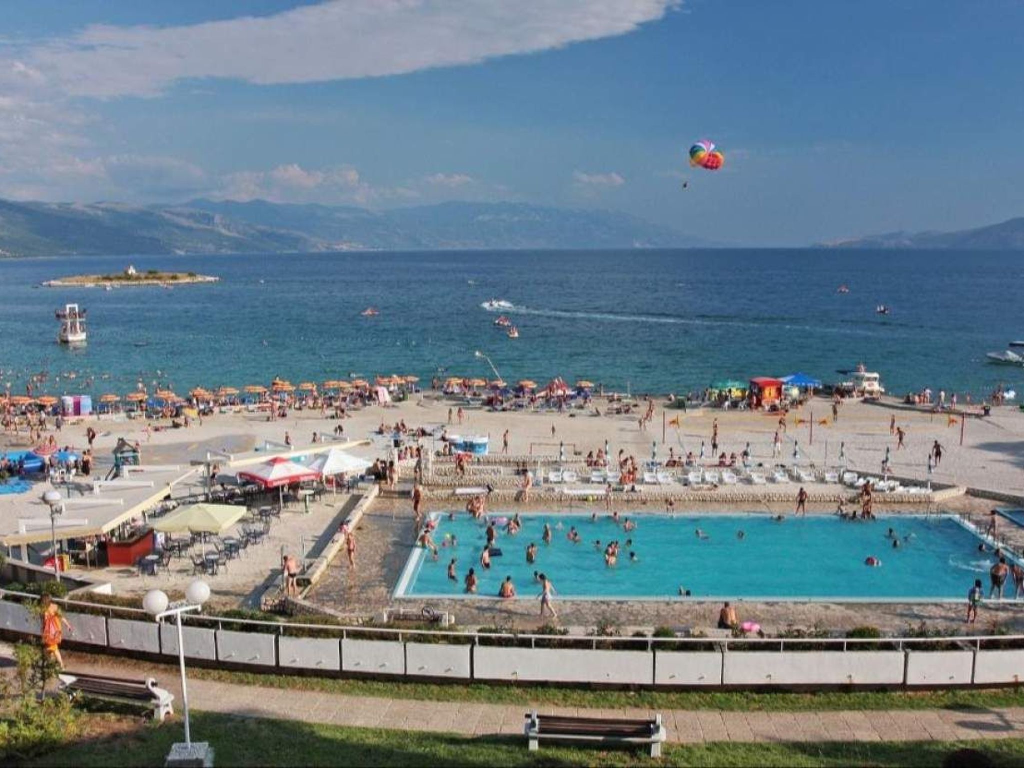 Appartement mit Balkon und Meerblick-Binnen