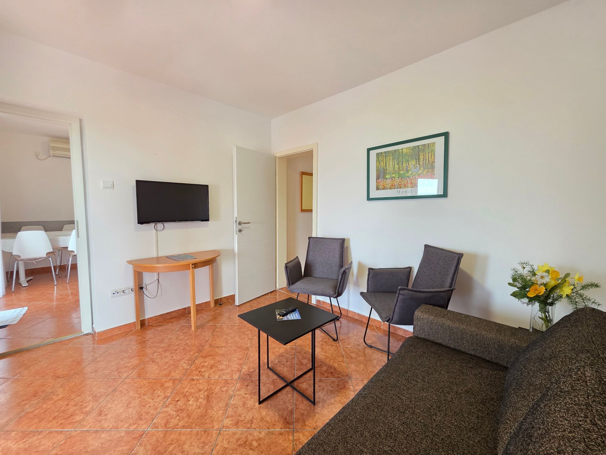 Wohnung für max. 5 Personen mit Terrasse-Dedans