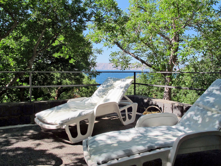 Search and Stay, undefined in undefined. Gallery position 1