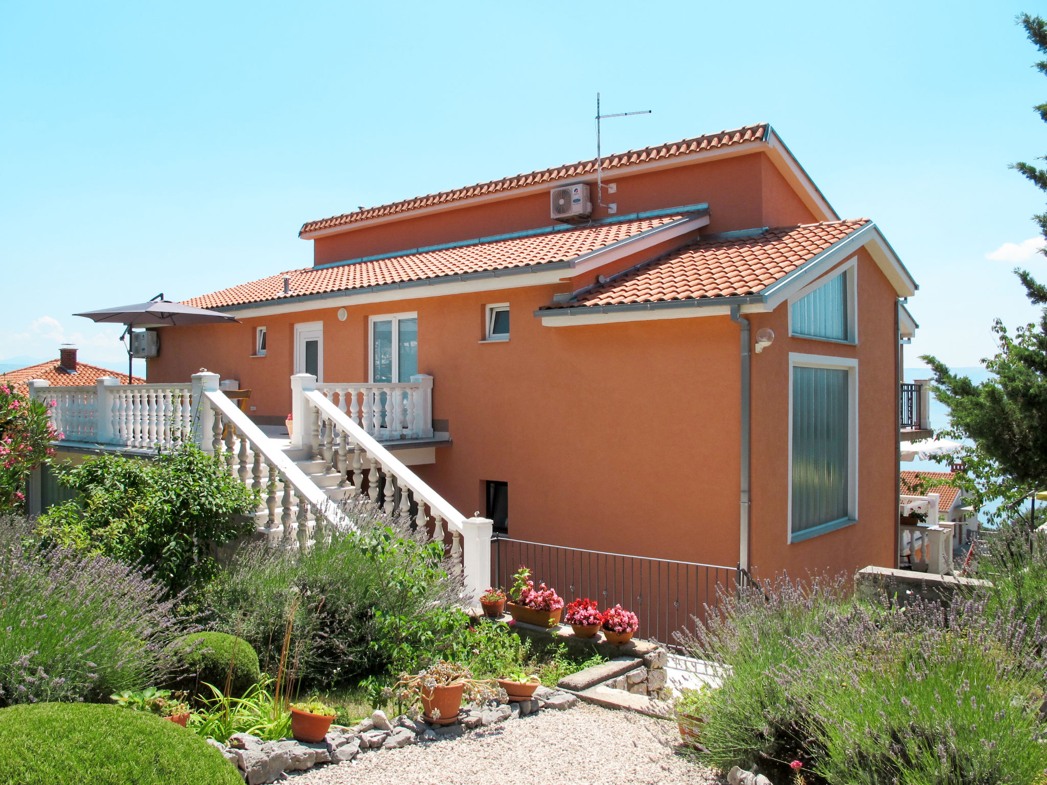Valentina: Modern appartement aan zee in Novi Vinodolski, 500m van strand - foto 17