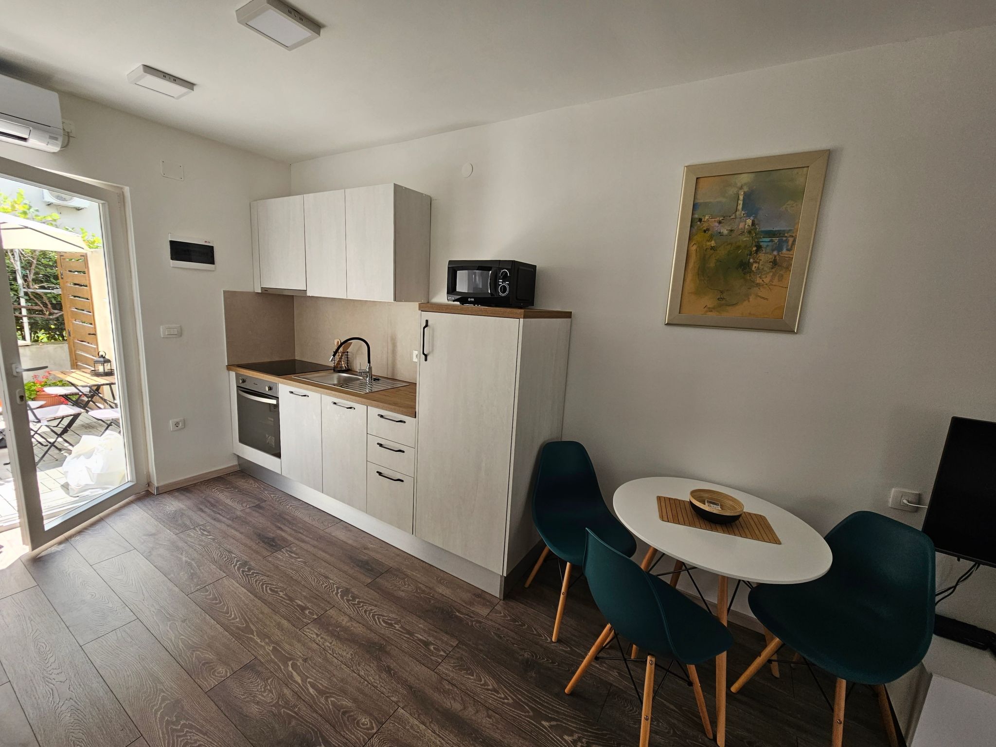 Studio-Apartment für 2 Personen mit Terrasse-Binnen
