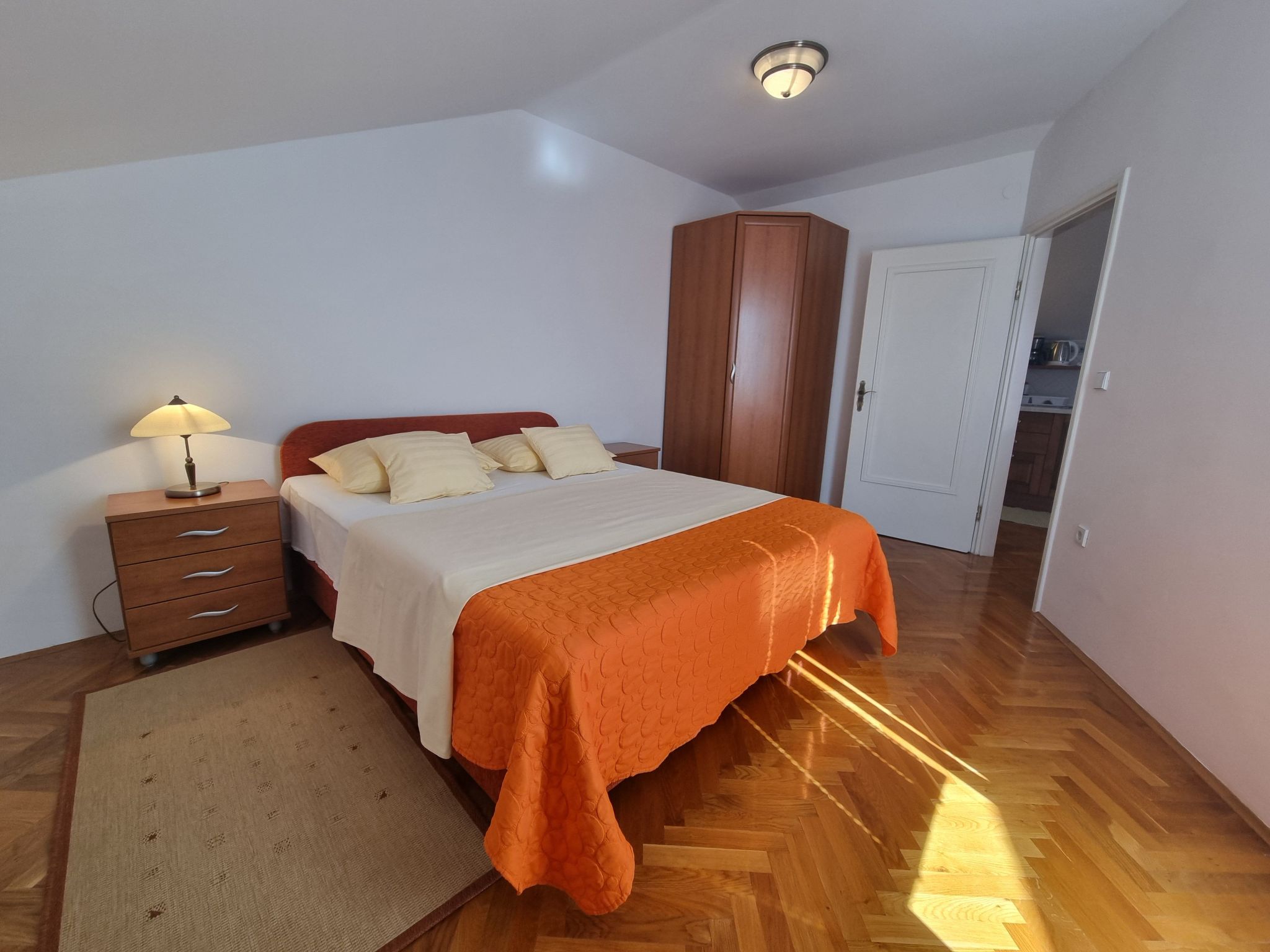 Appartement mit Balkon und Meerblick-Dedans