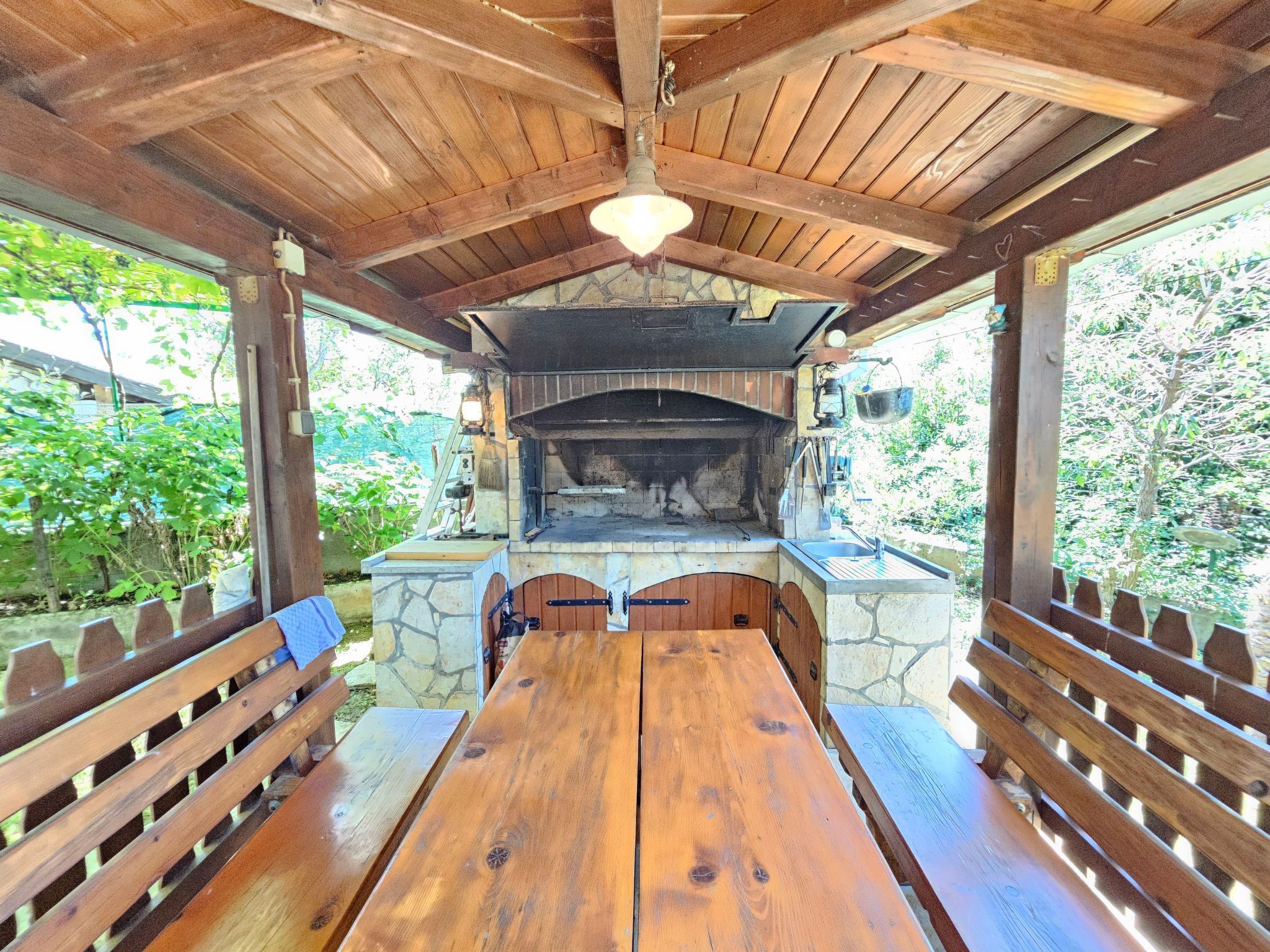 In Novi Vinodolski mit Grill, Garten und Terrasse-Drinnen