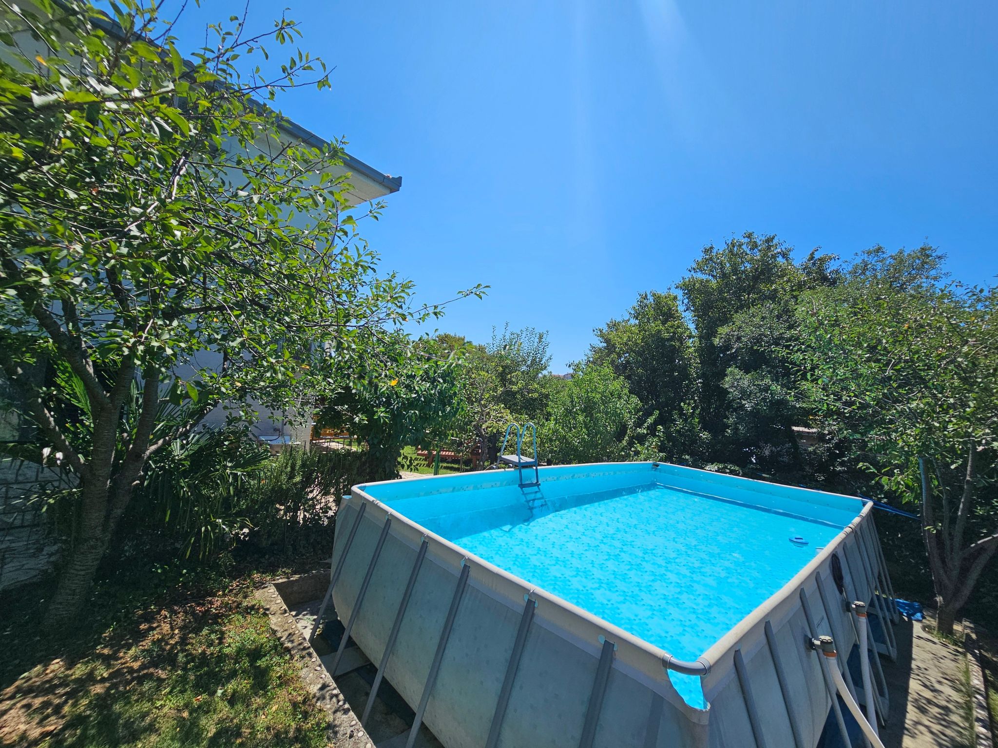 In Novi Vinodolski mit Grill, Garten und Terrasse-Drinnen