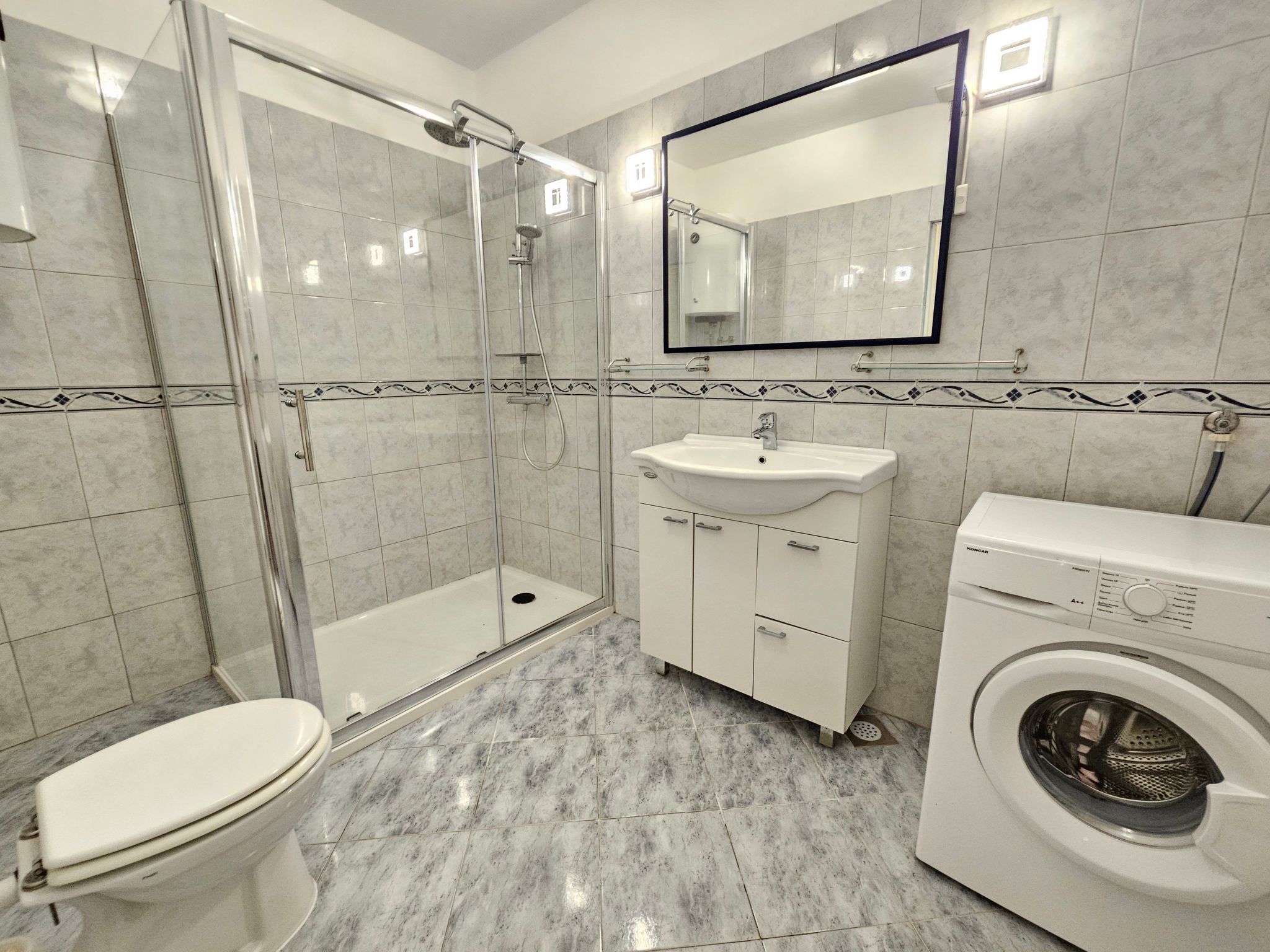 Wohnung für 8 Personen, 150m vom Strand entfernt-Binnen