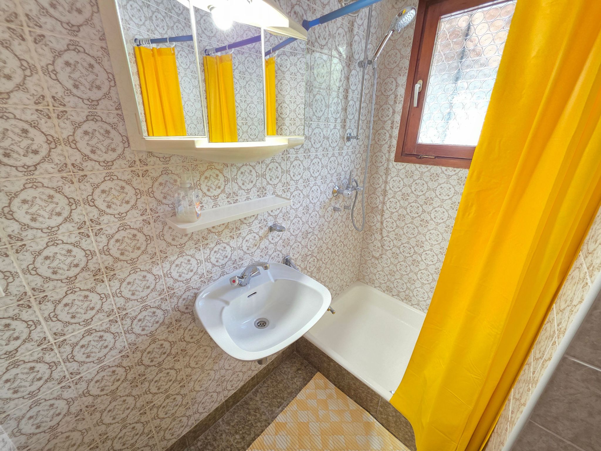 Wohnung mit Terrasse-Binnen