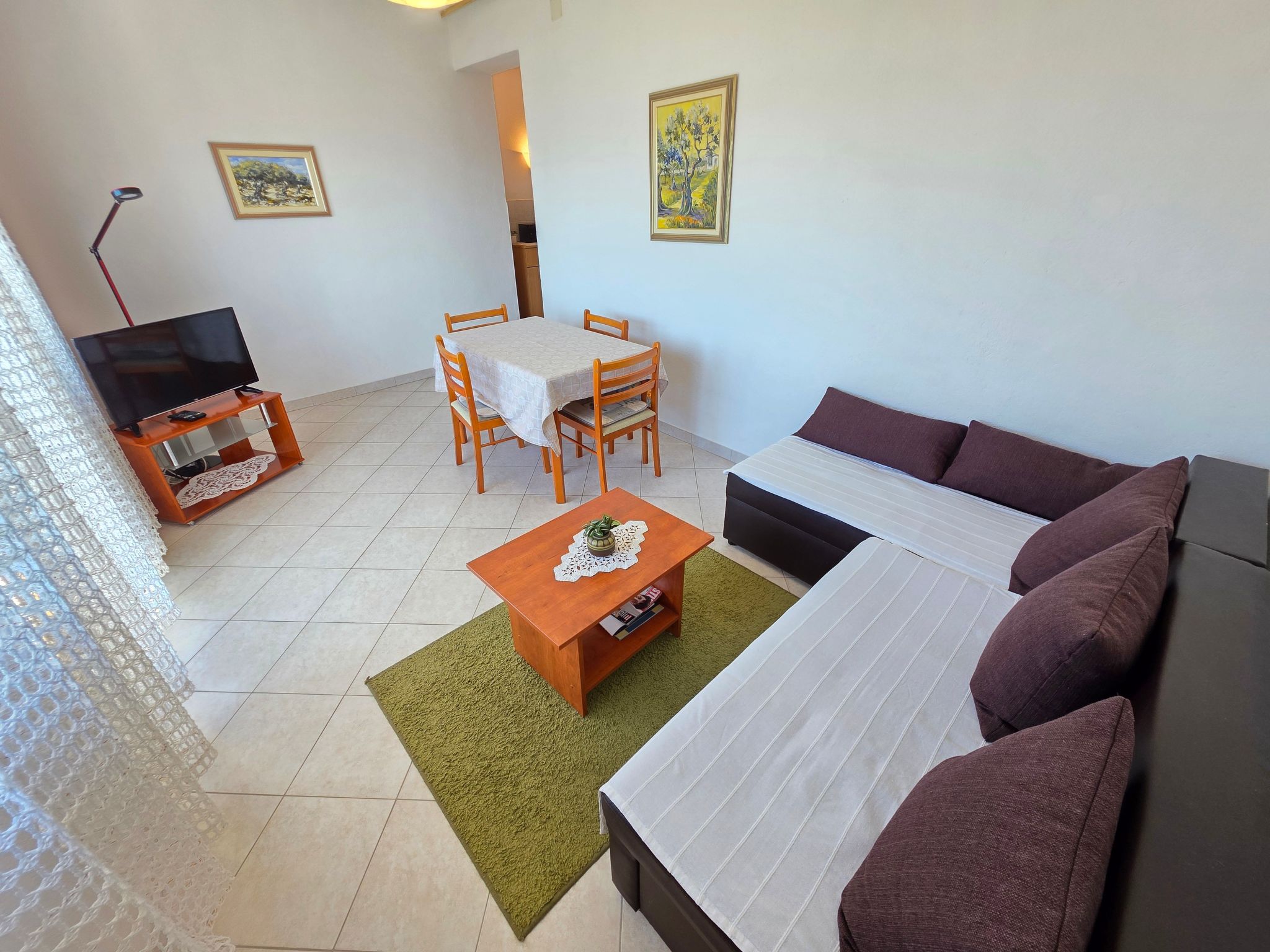 Wohnung mit Terrasse-Binnen