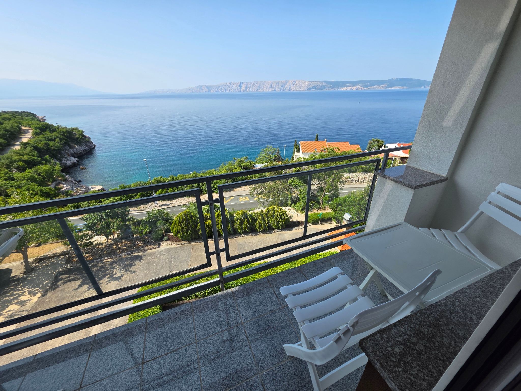 Wohnung mit Balkon, 150 m vom Strand entfernt-Binnen