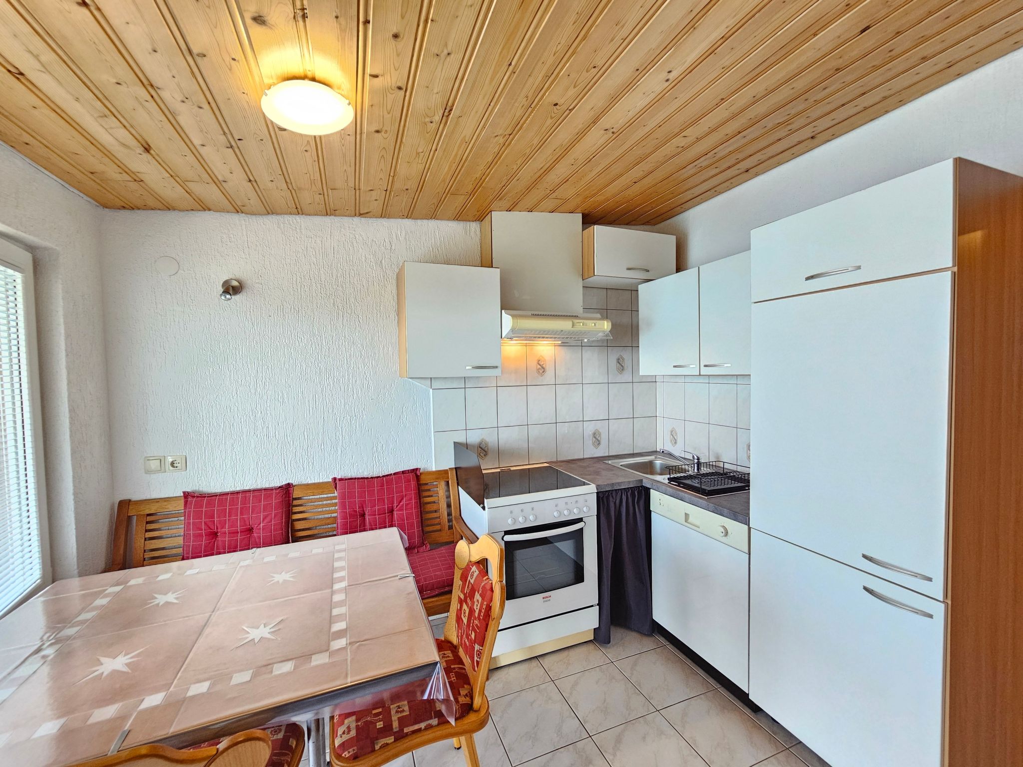 Wohnung mit Balkon, 150 m vom Strand entfernt-Binnen