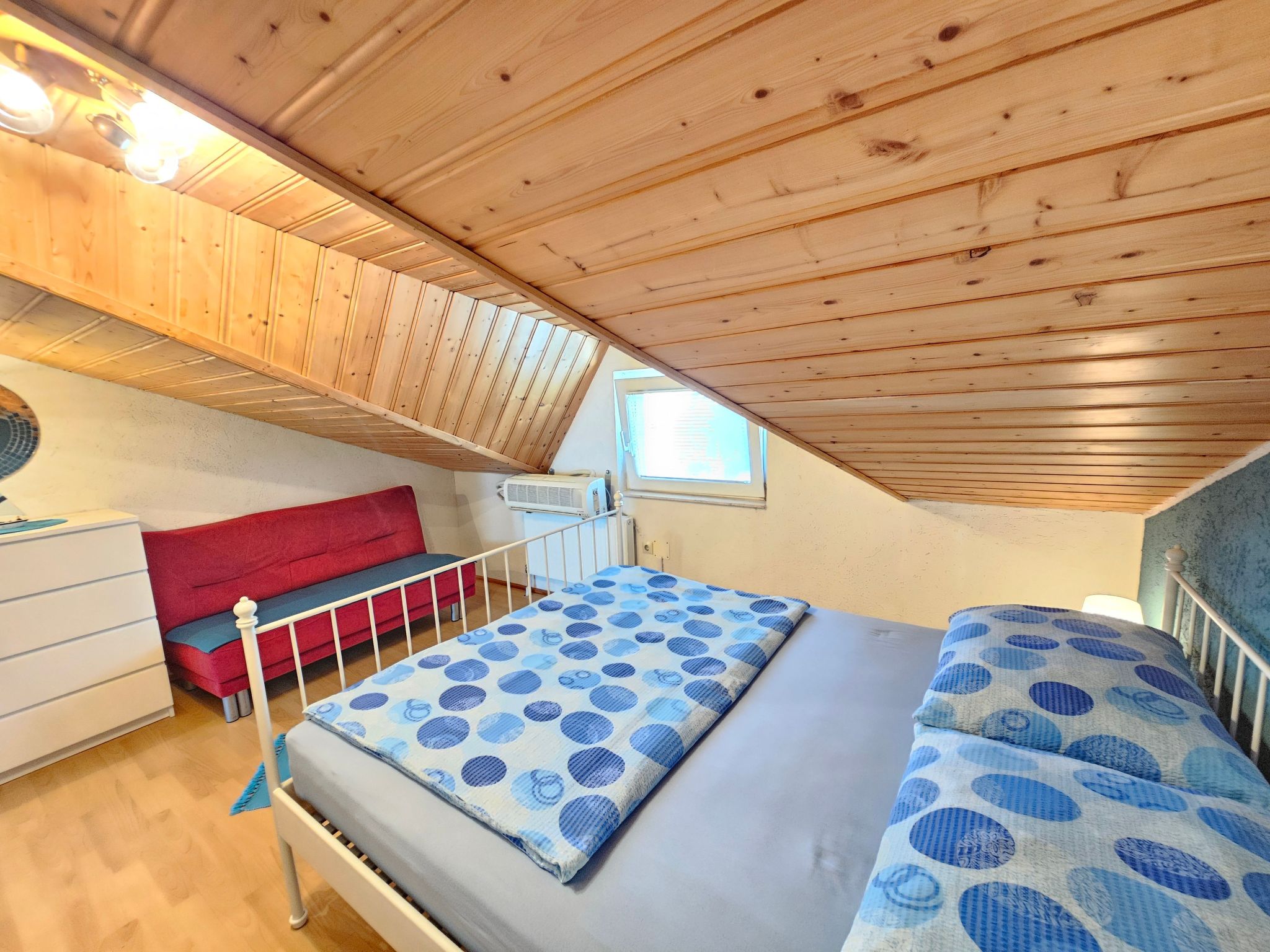 Wohnung mit Balkon, 150 m vom Strand entfernt-Binnen