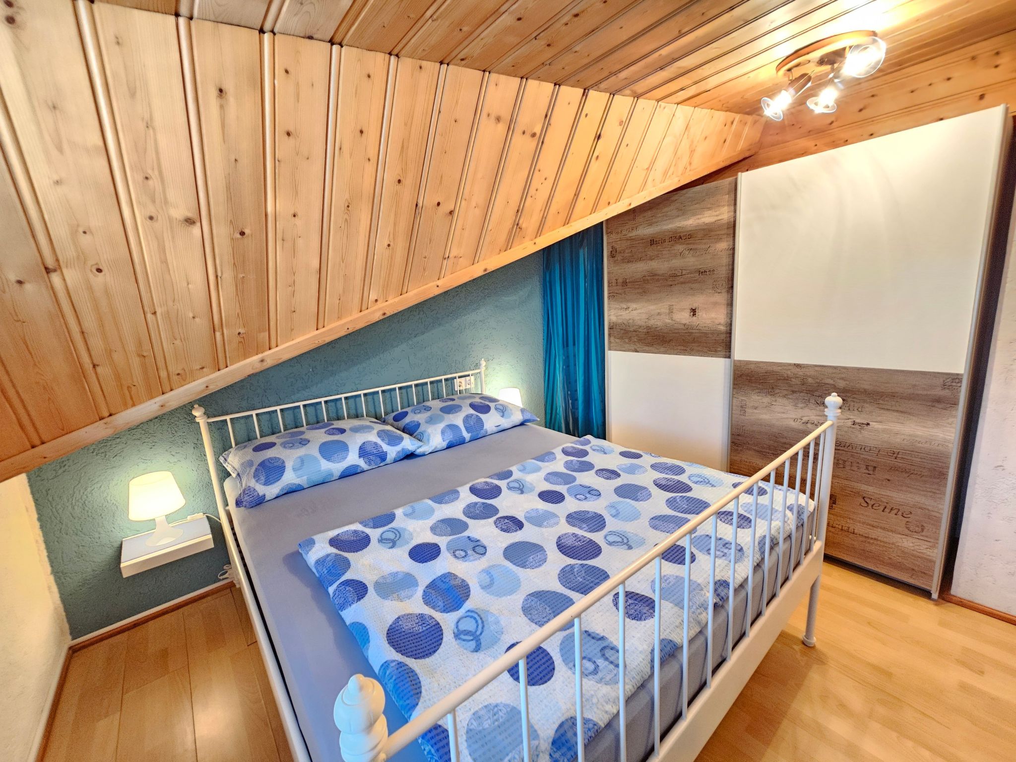 Wohnung mit Balkon, 150 m vom Strand entfernt-Binnen