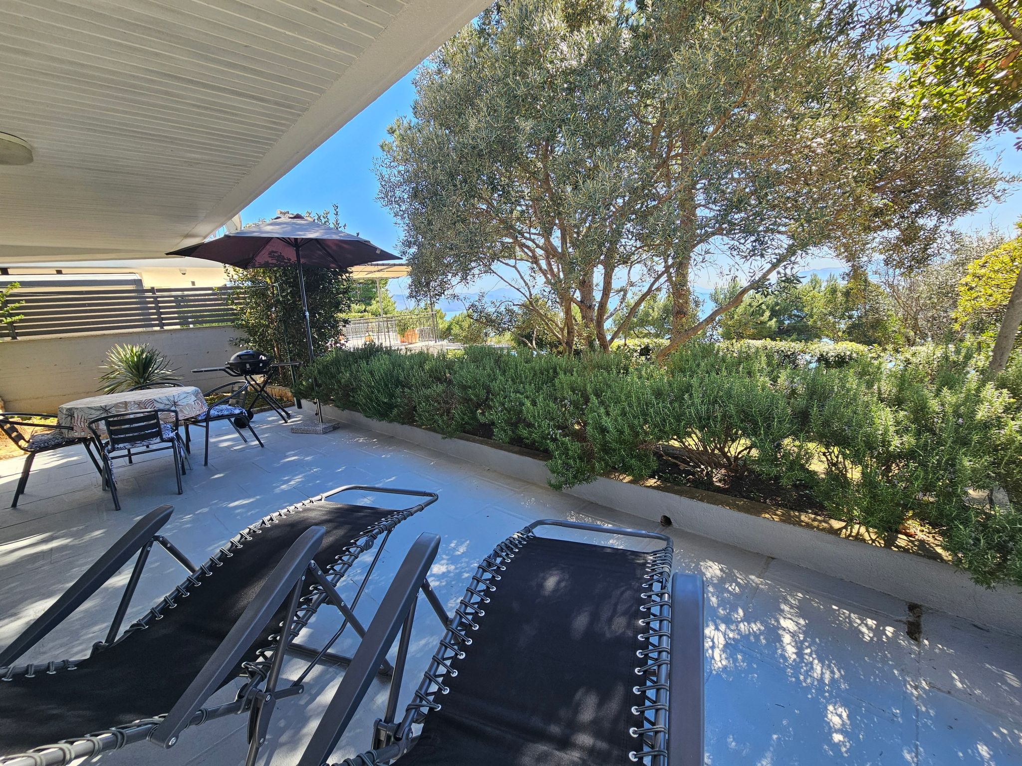 Villa Mediteranea direkt am Meer-Binnen