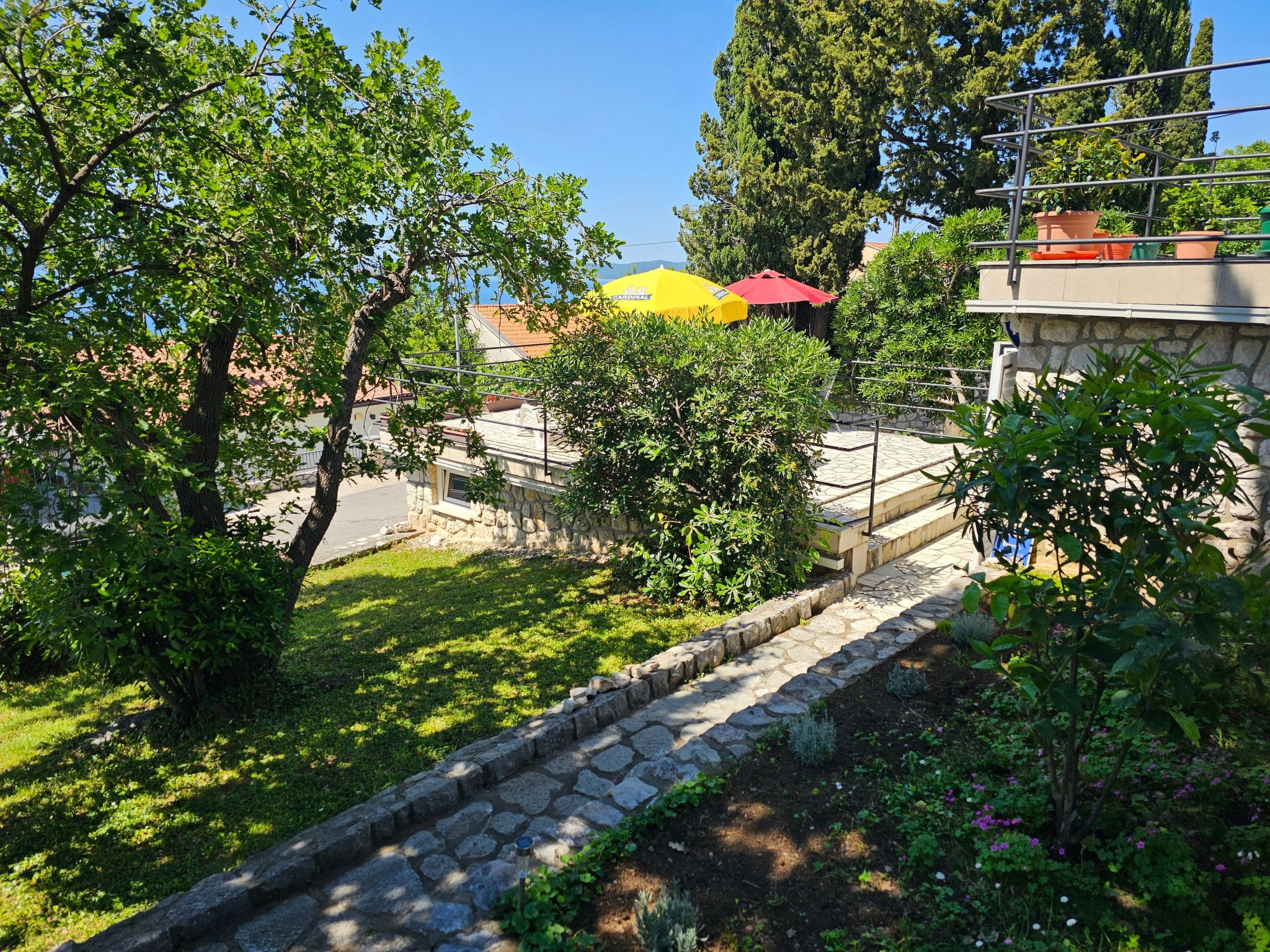 Wohnung mit Terrasse, Grill, Parkplatz-Binnen