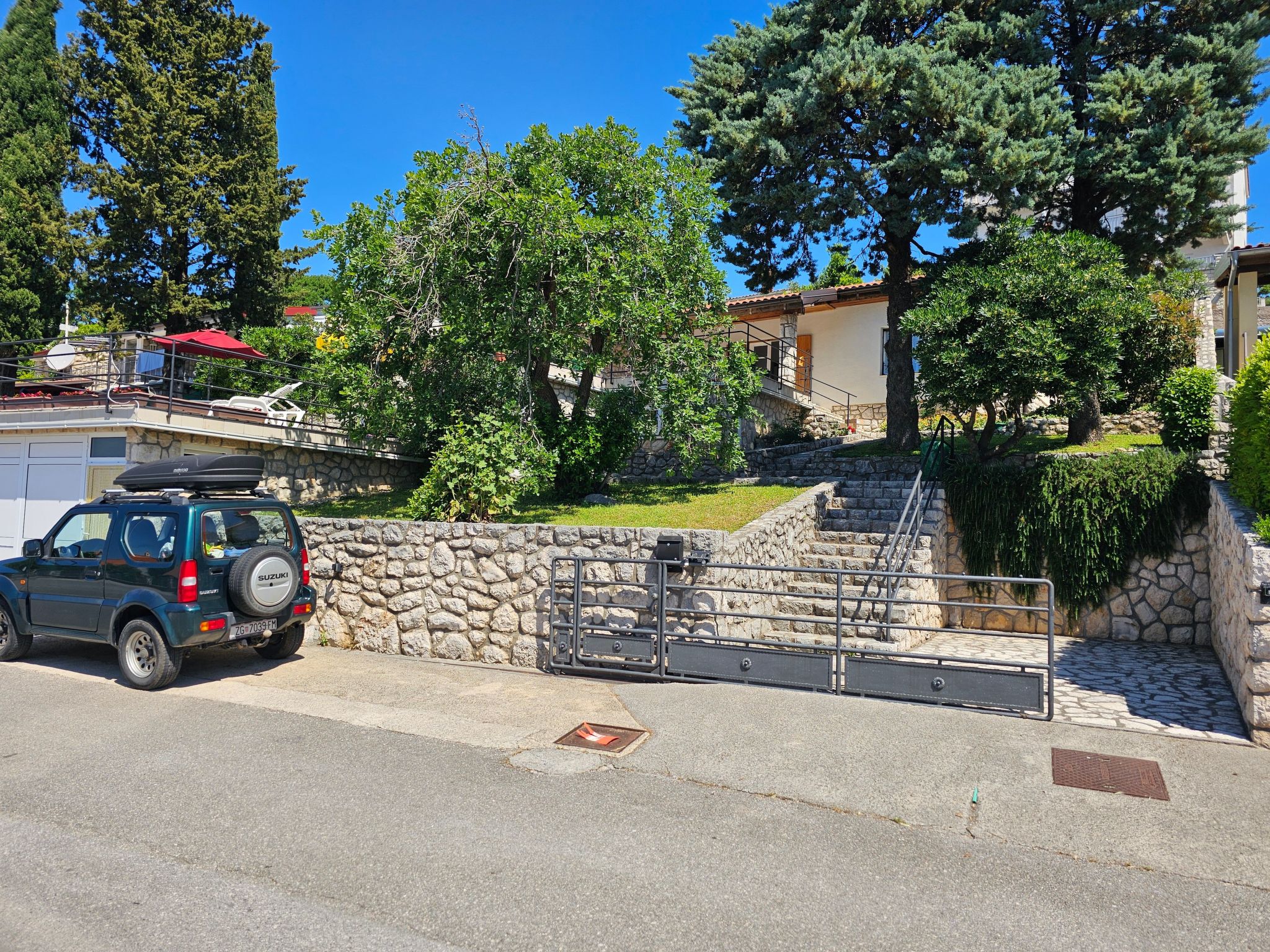 Wohnung mit Terrasse, Grill, Parkplatz-Binnen