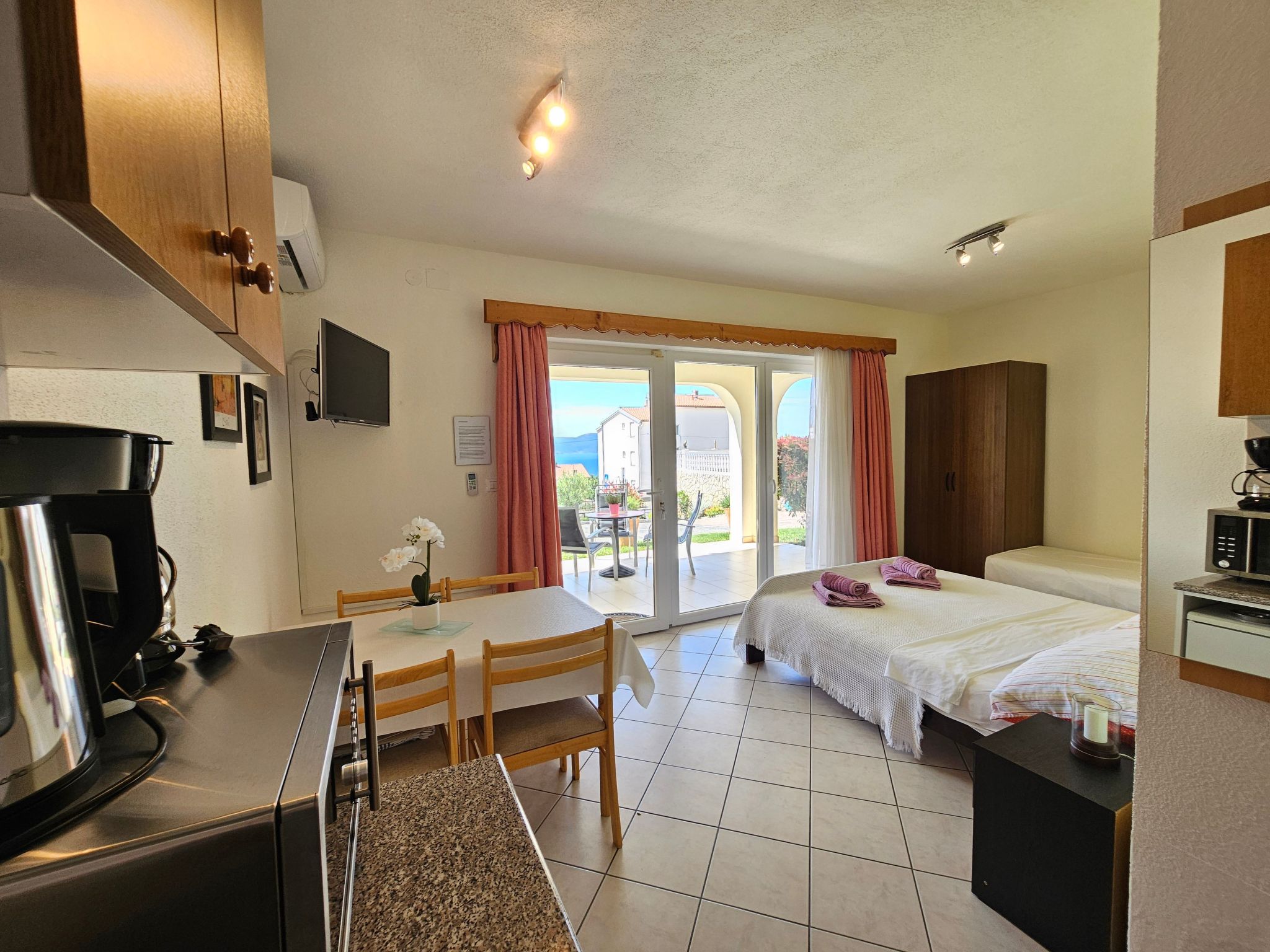 Appartement Studio mit Terrasse-Binnen