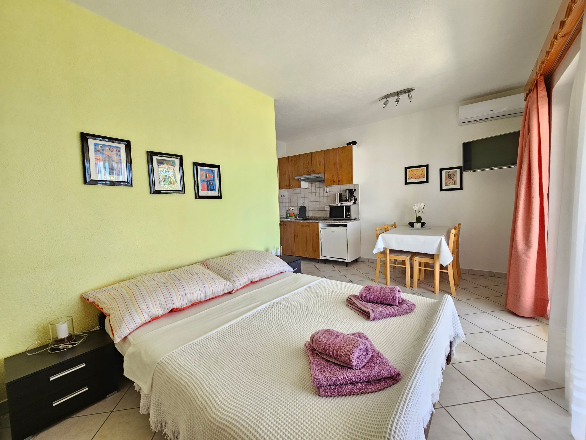 Appartement Studio mit Terrasse-Binnen