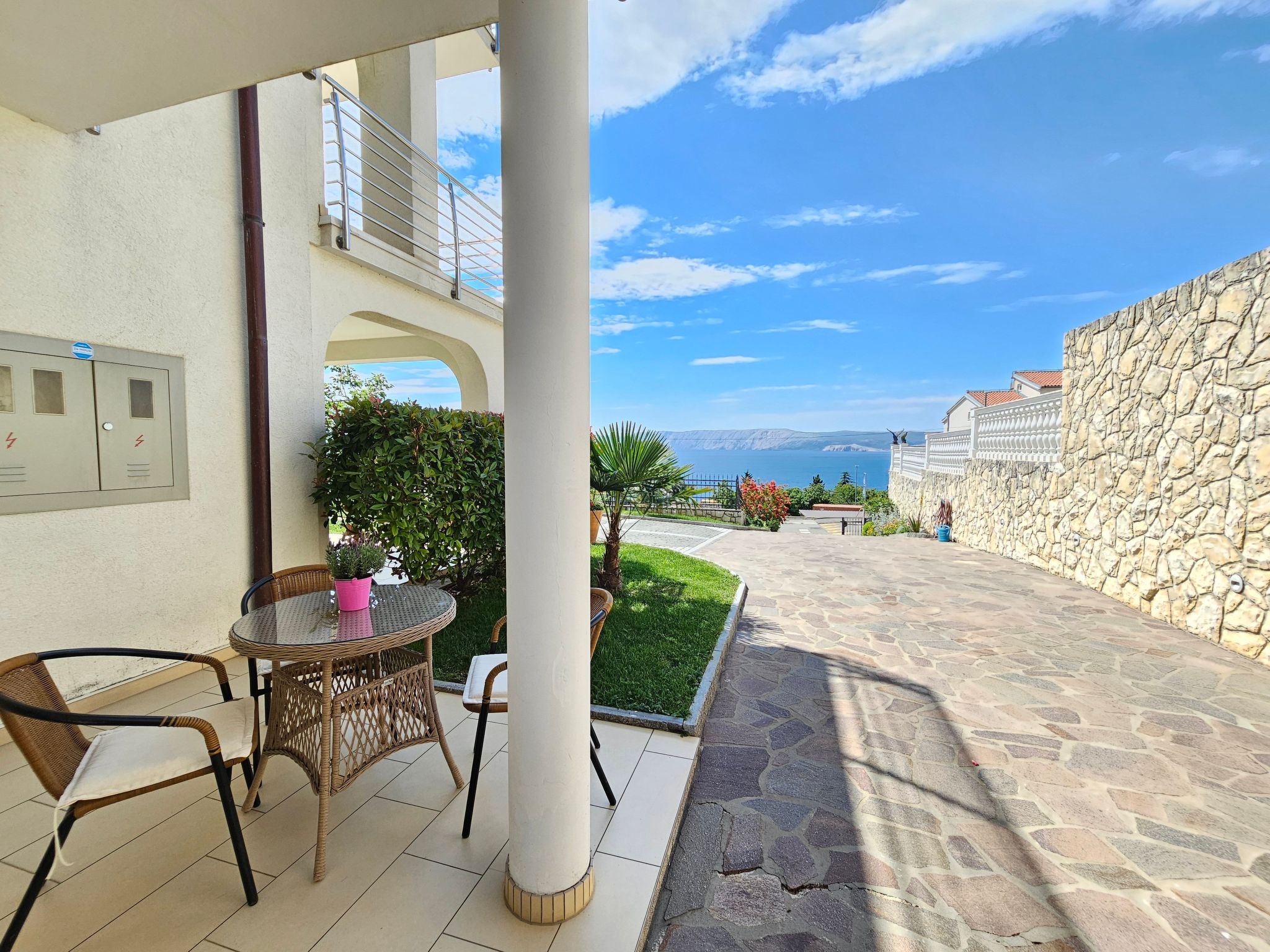 Wohnung für 3 Personen mit Terrasse-Drinnen