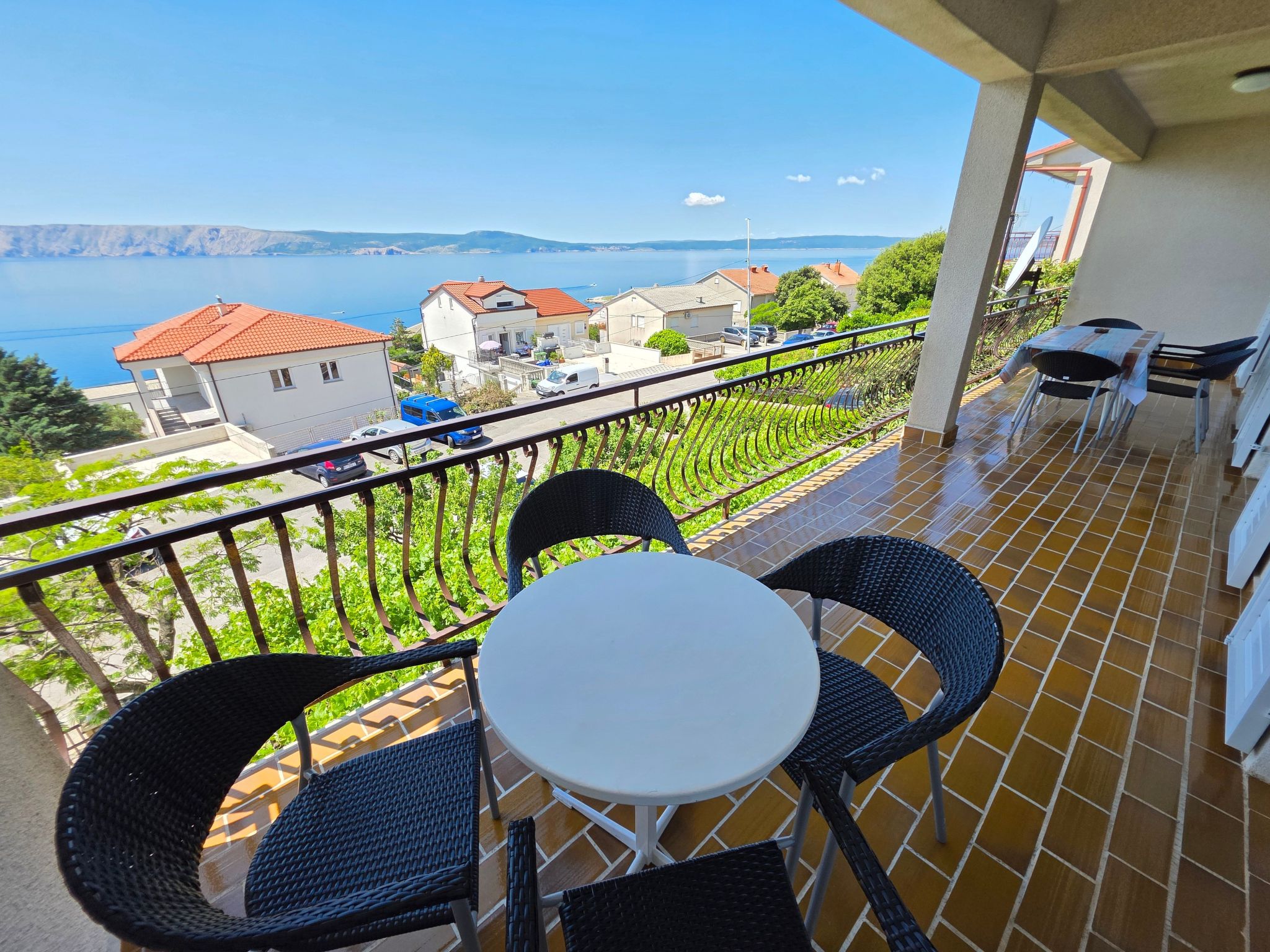 Wohnung für 7 Personen mit Terrasse und Meerblick-Binnen