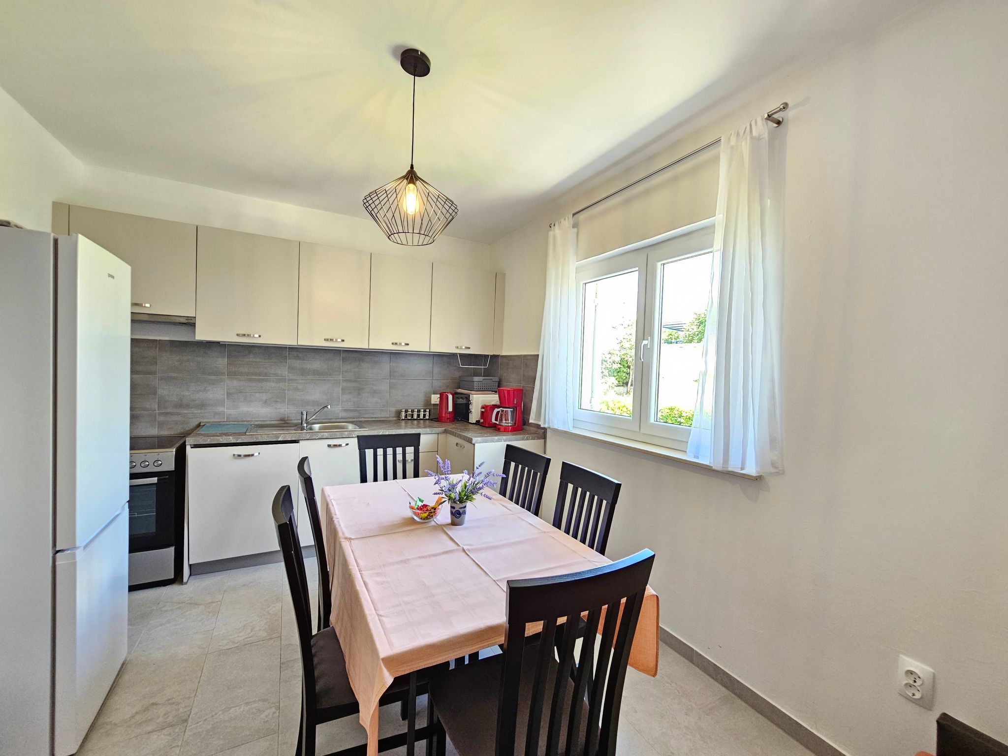 Wohnung für 7 Personen mit Terrasse und Meerblick-Binnen