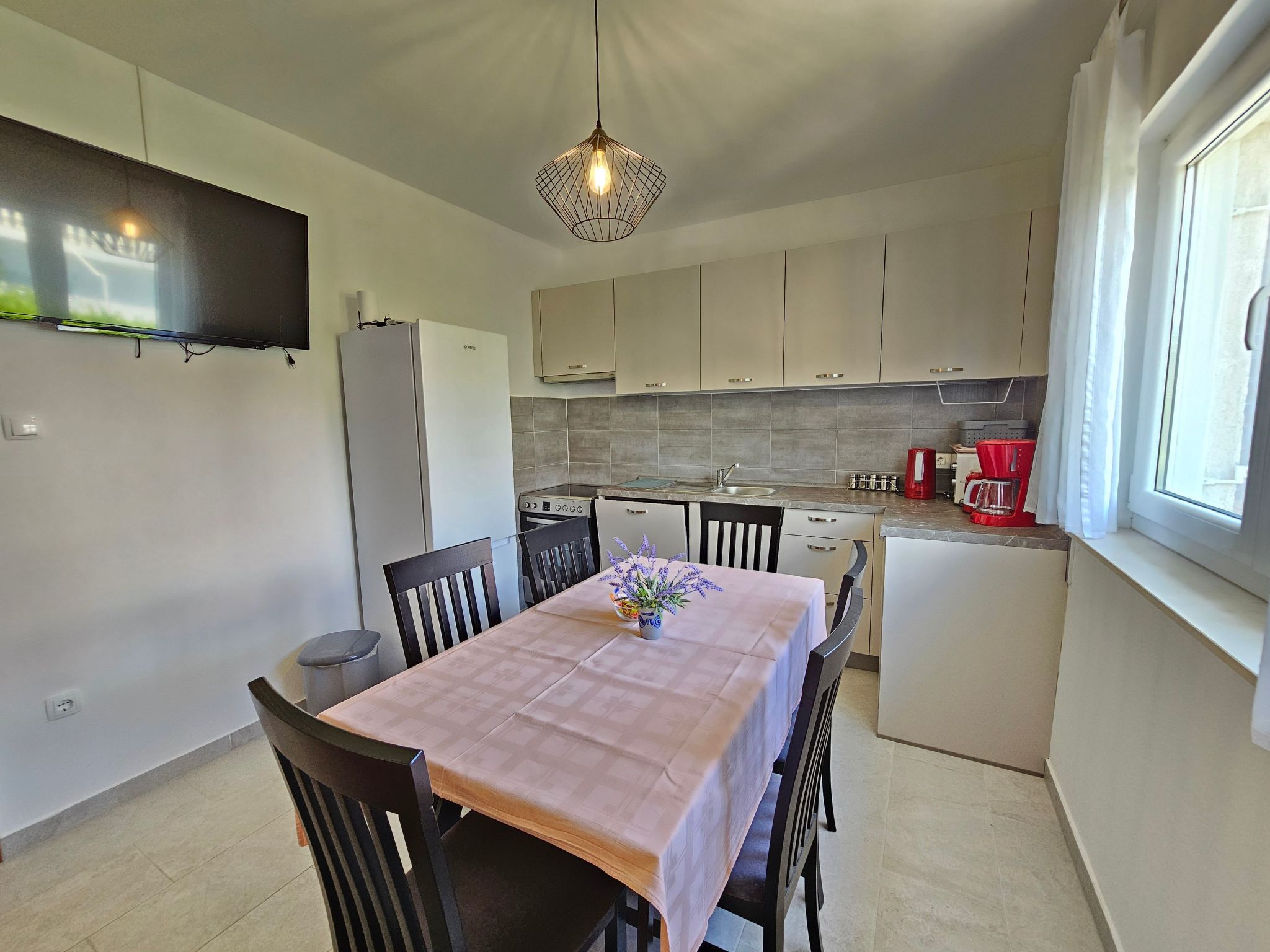 Wohnung für 7 Personen mit Terrasse und Meerblick-Binnen