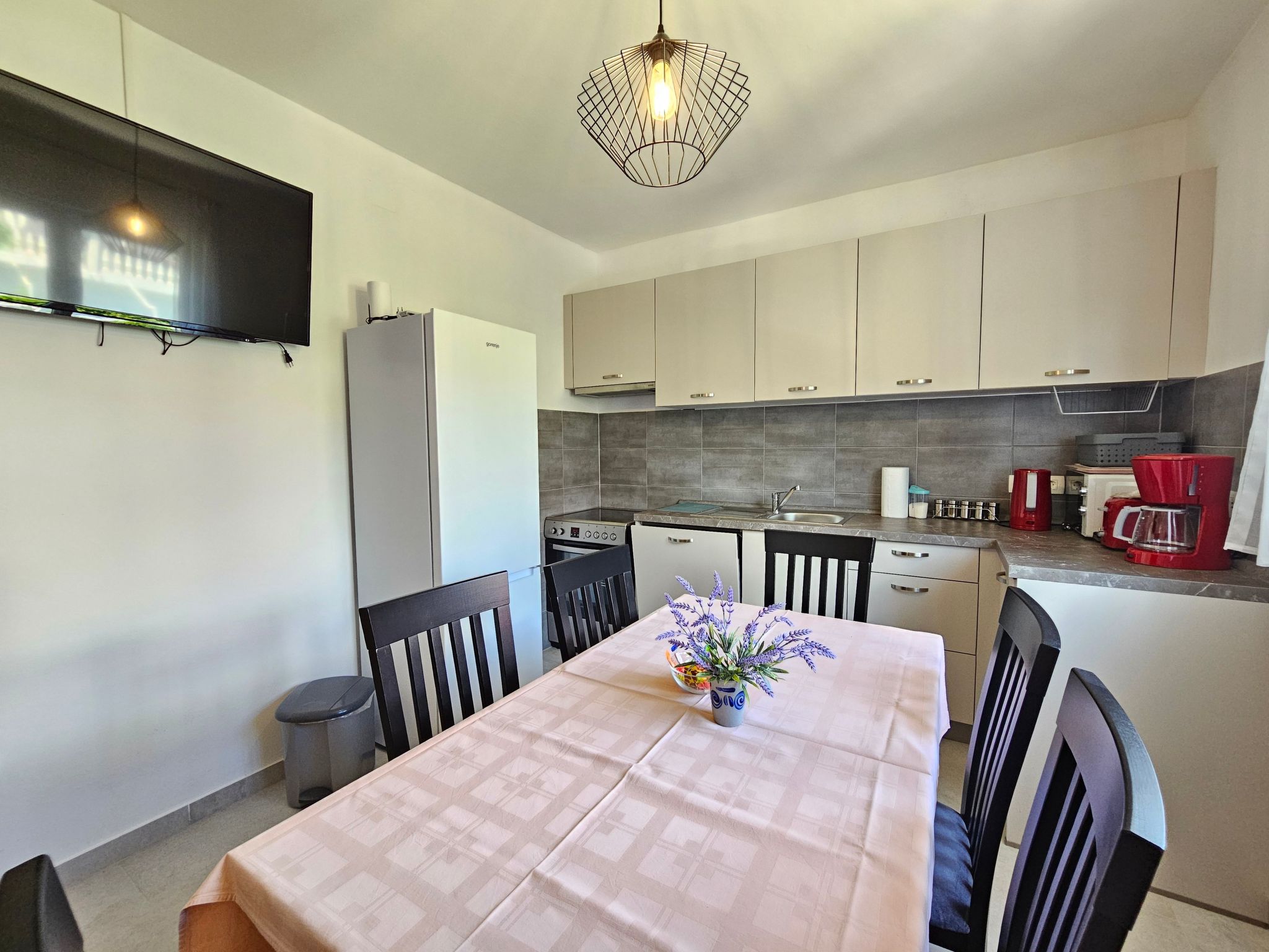 Wohnung für 7 Personen mit Terrasse und Meerblick-Binnen