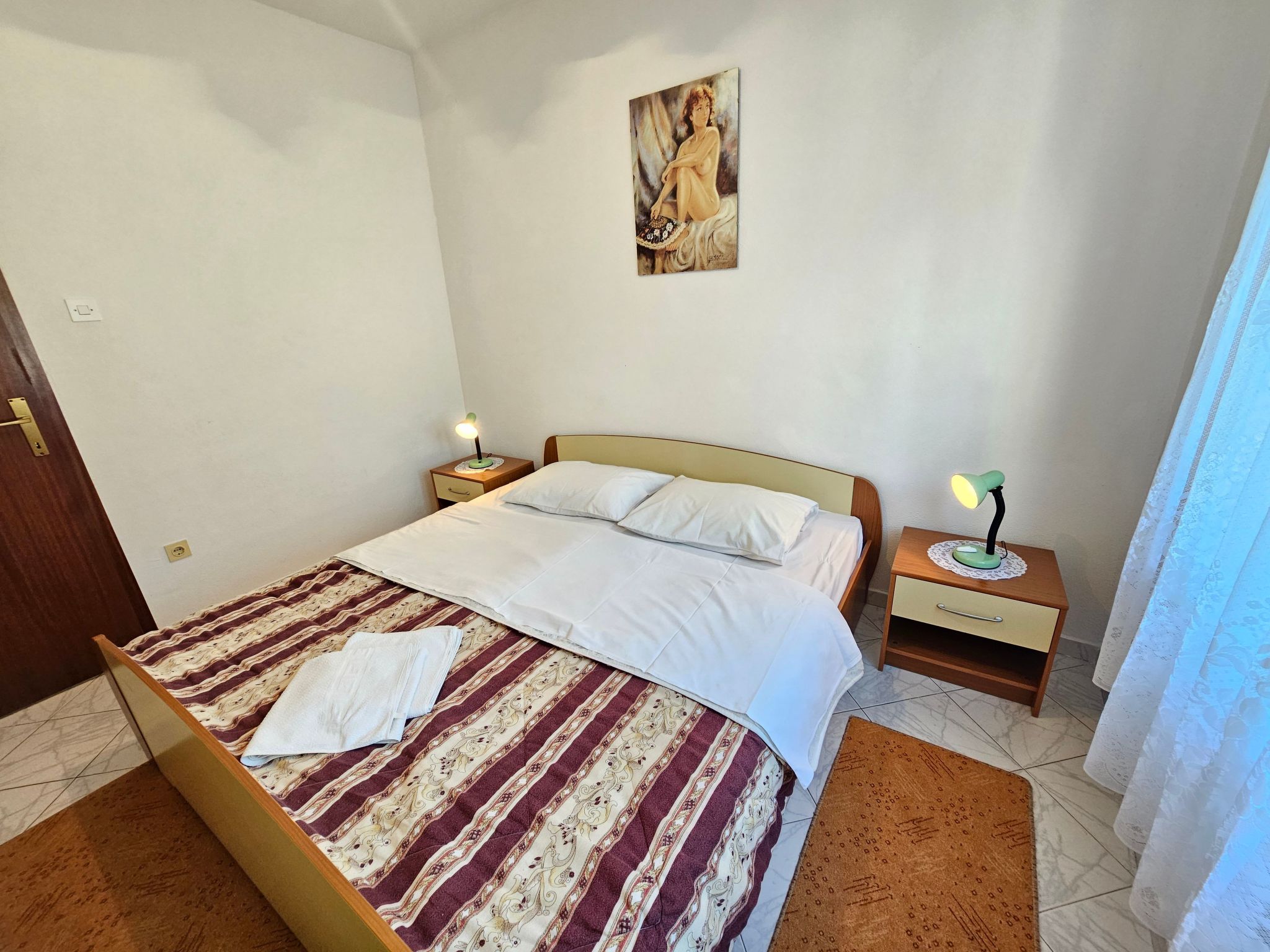 In Novi Vinodolski mit Grill, Terrasse und Garten-Drinnen