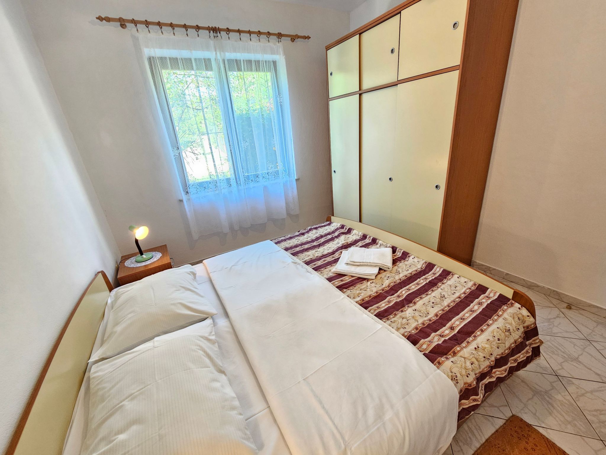 In Novi Vinodolski mit Grill, Terrasse und Garten-Drinnen