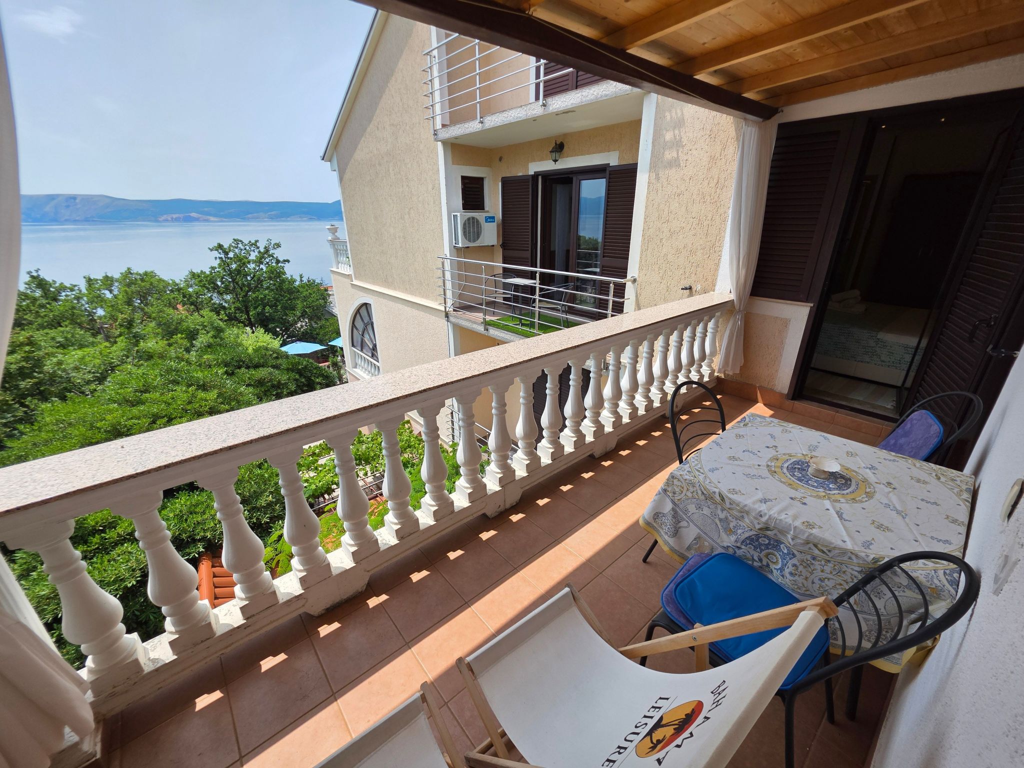Appartement mit Balkon und Meerblick-Inside
