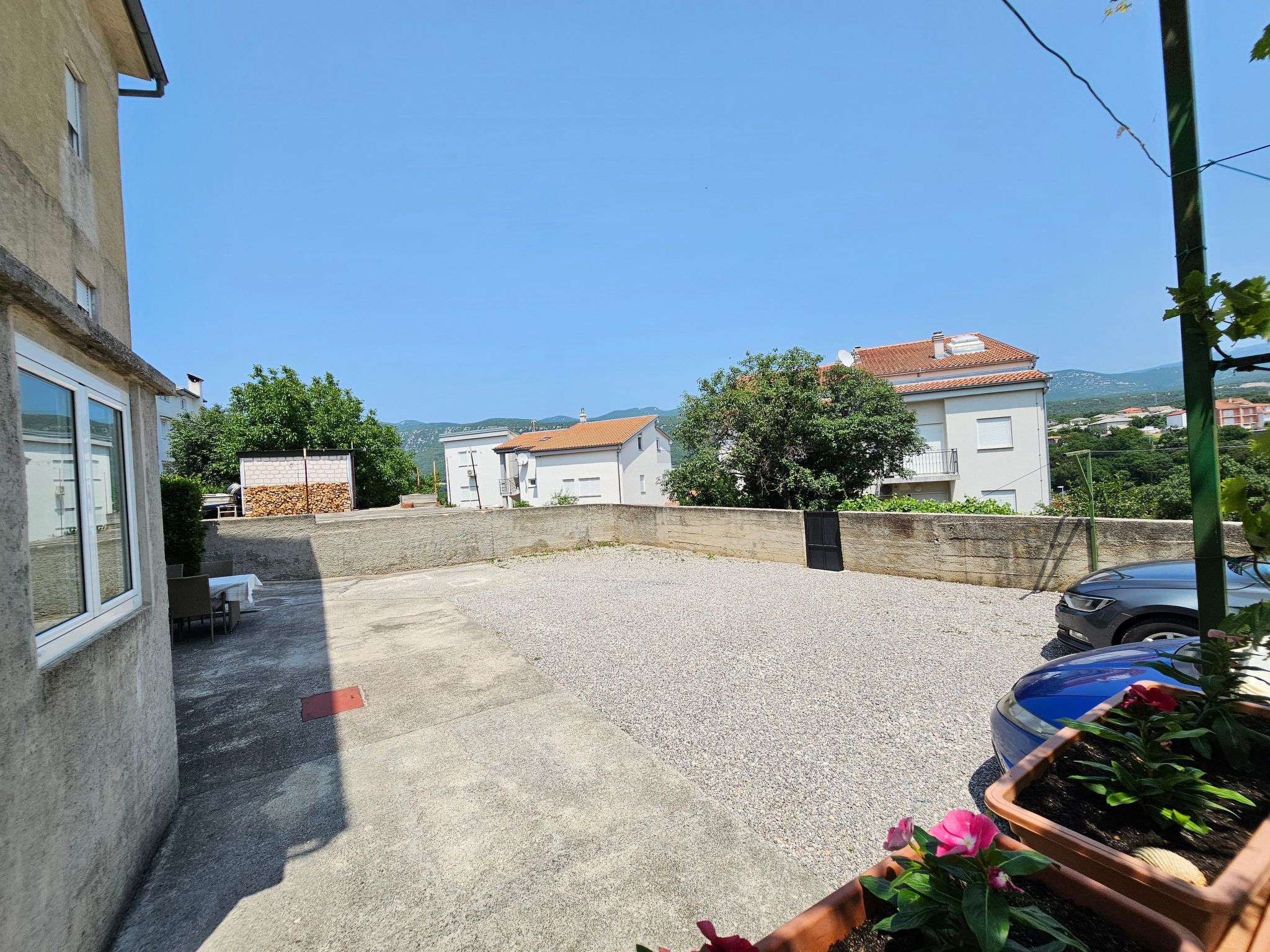 Appartement für 2-3 Personen mit Terrasse-Dedans