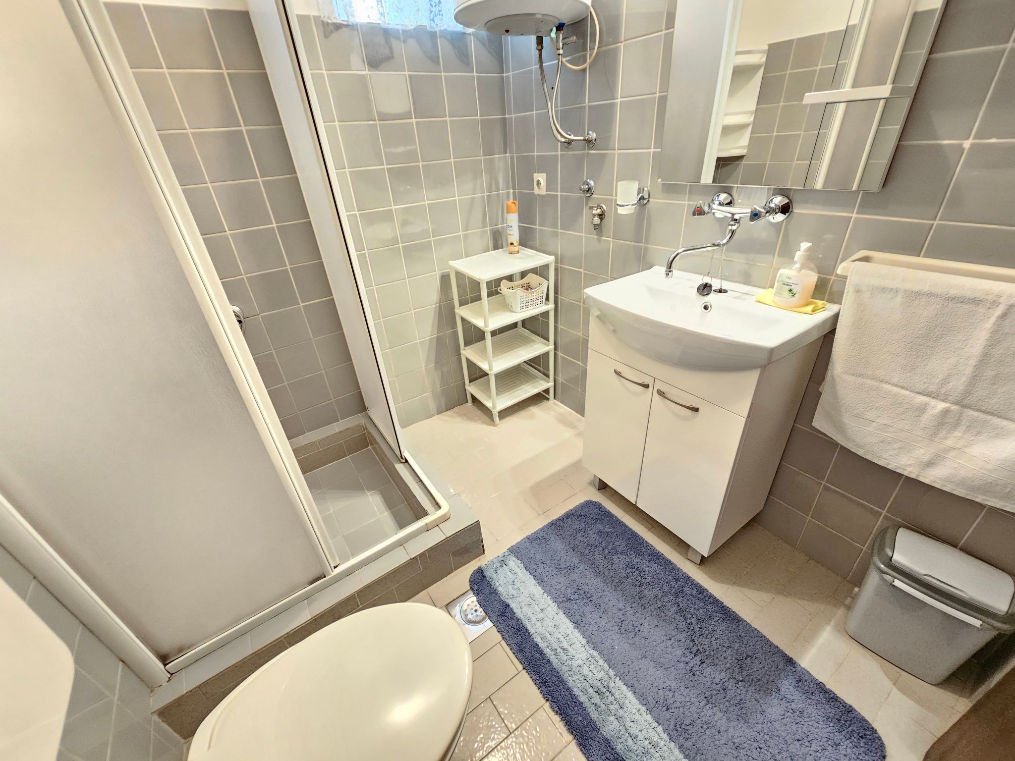 Appartement für 2-3 Personen mit Terrasse-Dedans