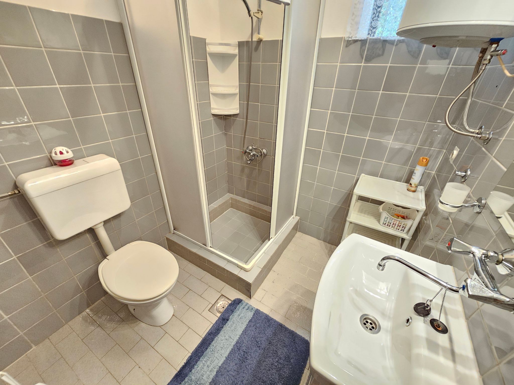 Appartement für 2-3 Personen mit Terrasse-Dedans