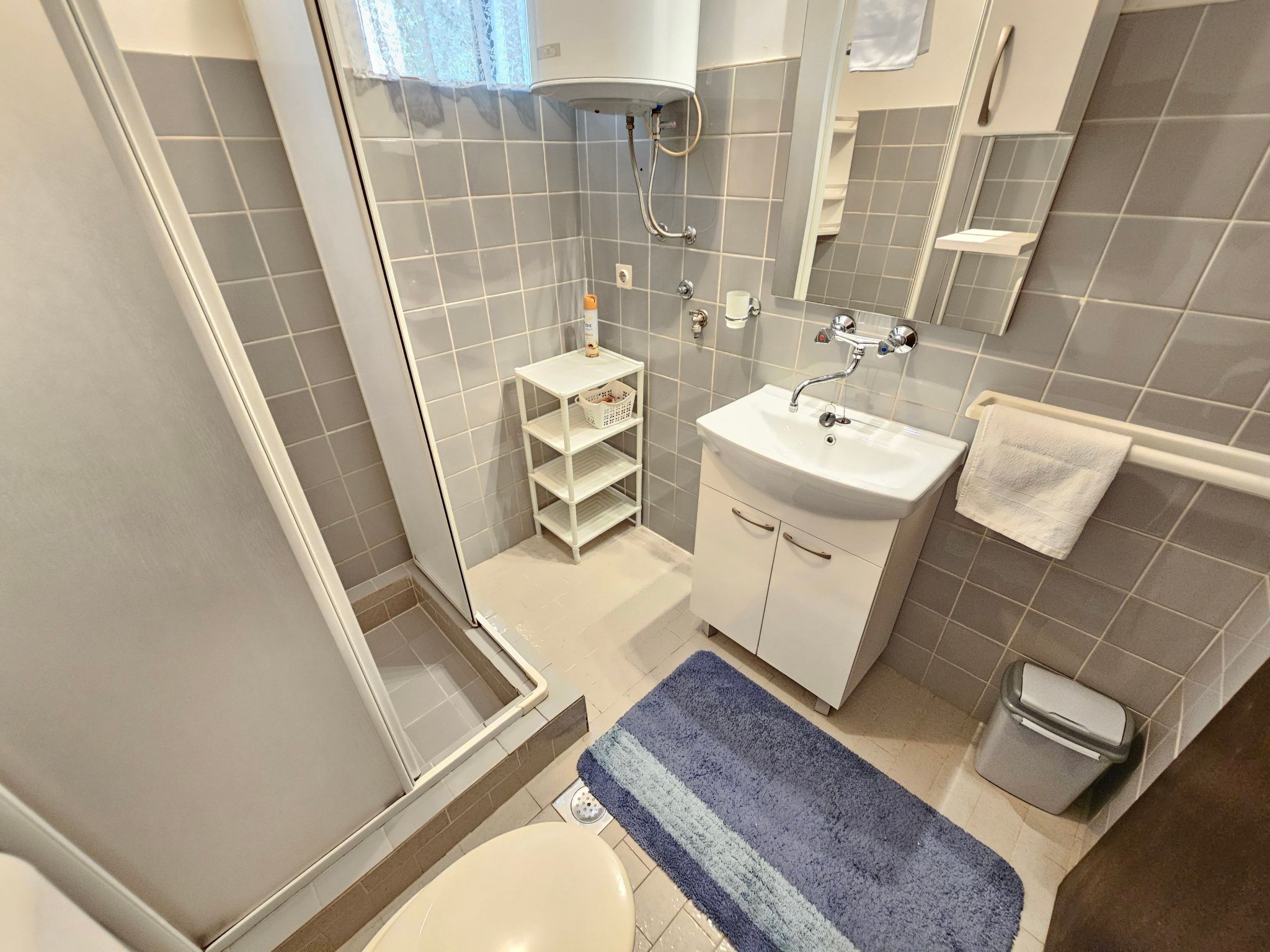 Appartement für 2-3 Personen mit Terrasse-Dedans