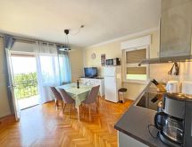 Vrijstaand vakantiehuis voor 4 personen, 250m van zee in Novi Vinodolski - thumbnail 5