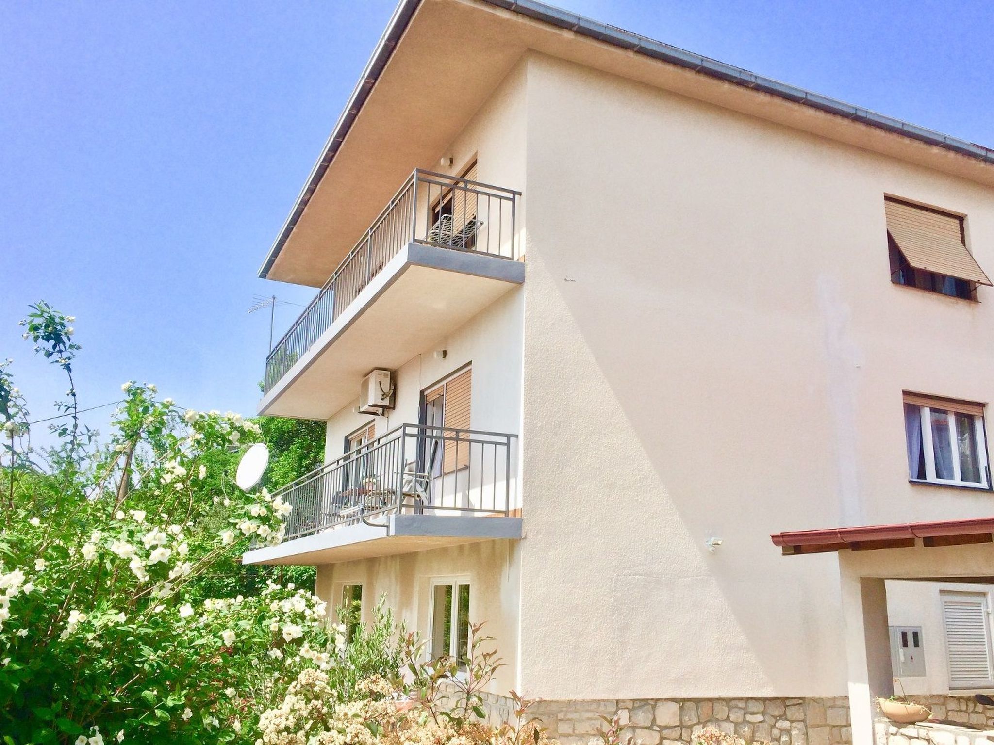 Wohnung für 4 Pers. mit Balkon, tolle Lage-Binnen