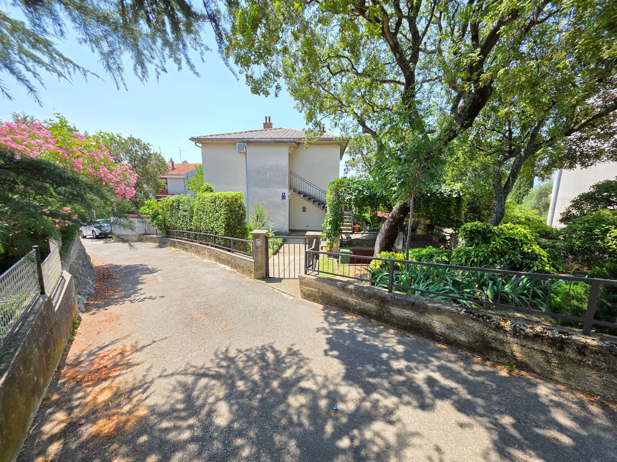 Wohnung für 4 Pers. mit Balkon, tolle Lage-Binnen