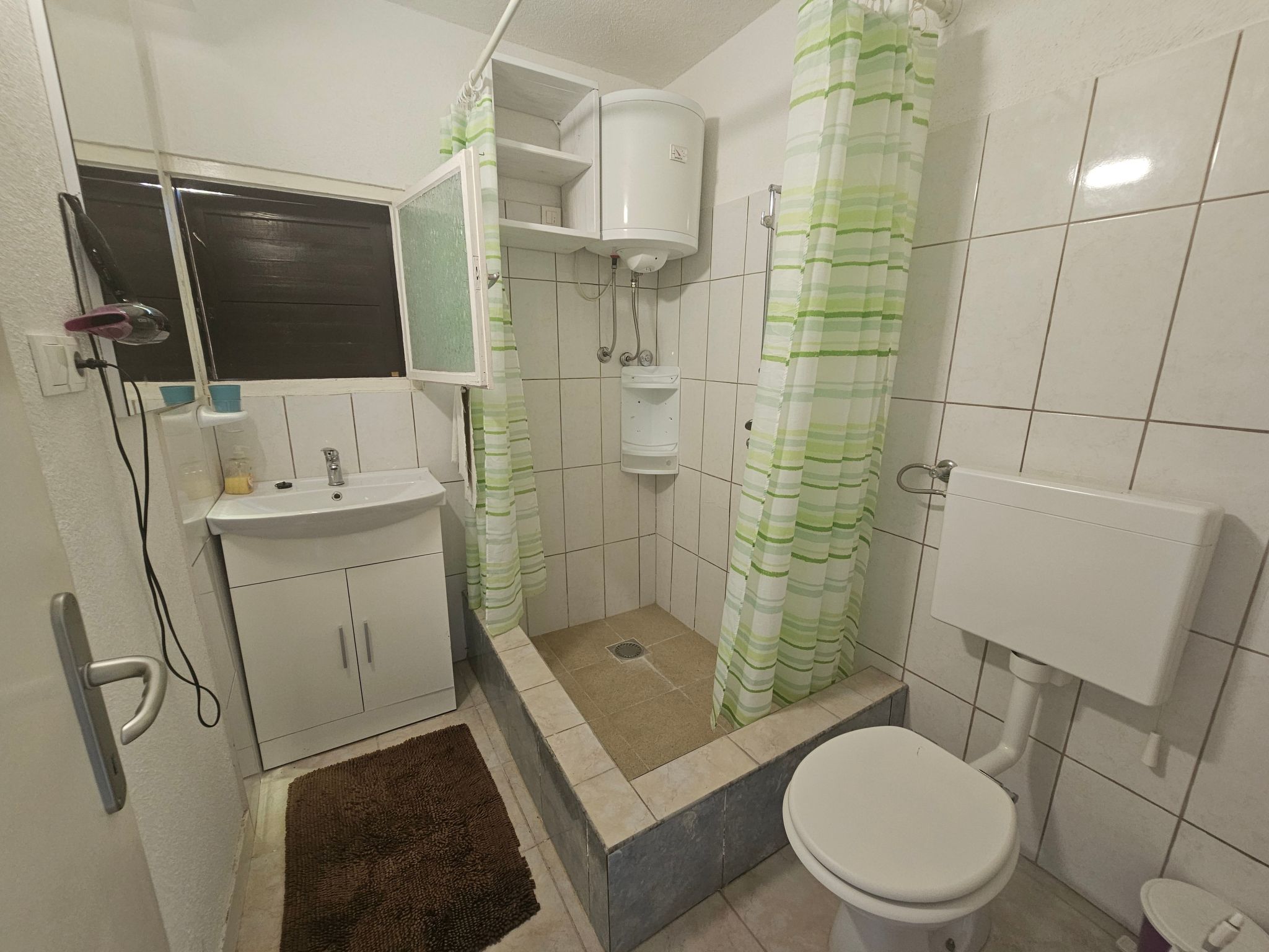 Ferienwohnung, 70m vom Meer entfernt-Binnen