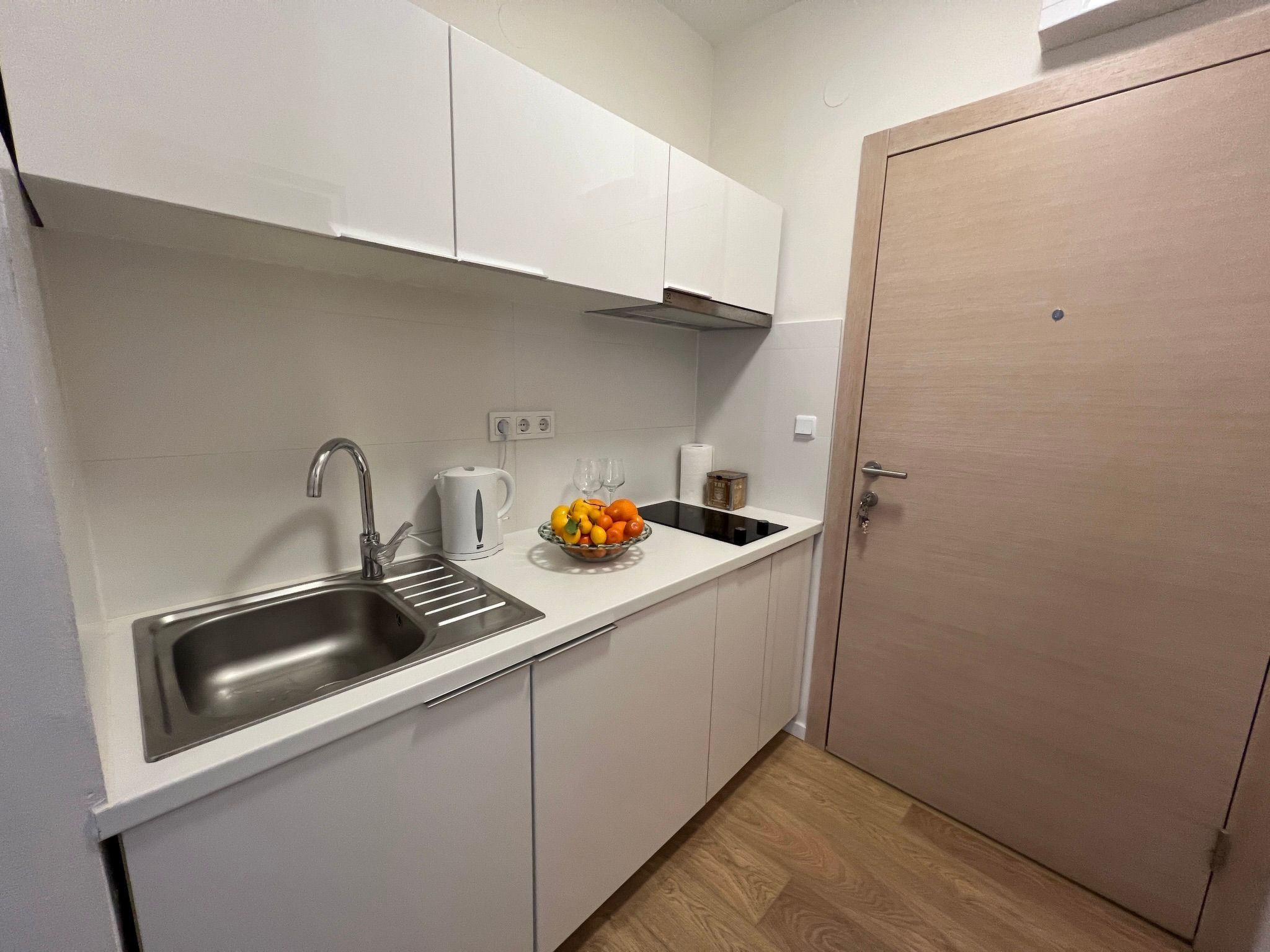 Studio-Wohnung am Meer Marina Mel-Drinnen