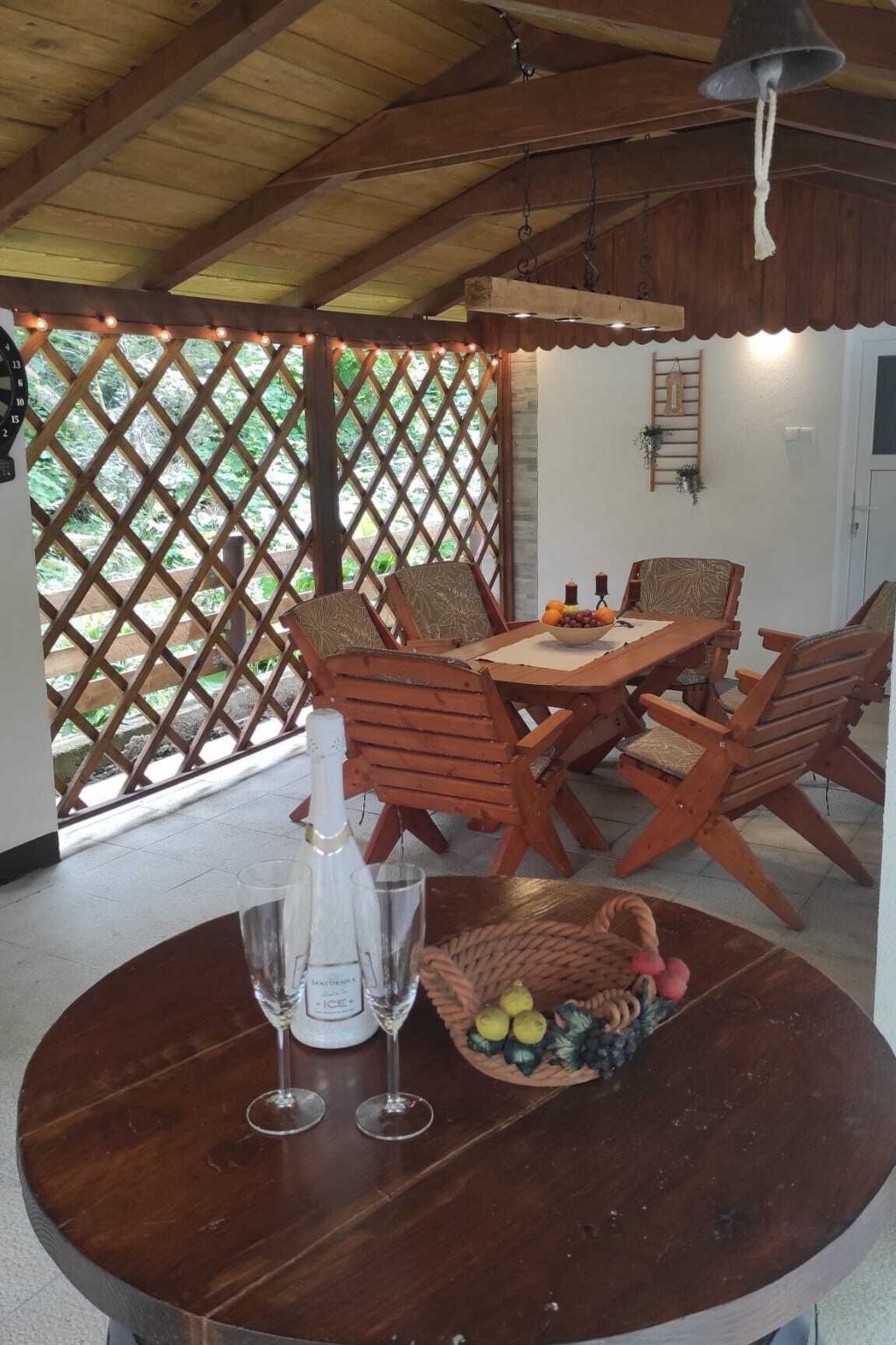 Idyllic holiday home-Outside