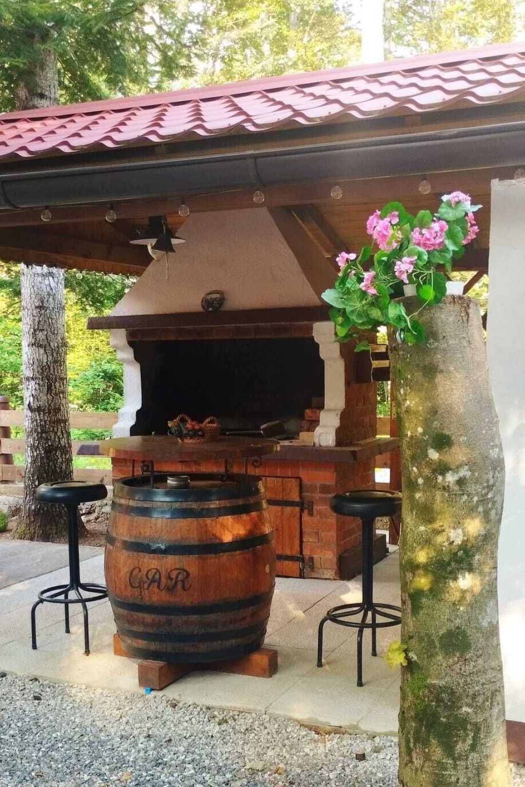 Idyllic holiday home-Image-tags.info