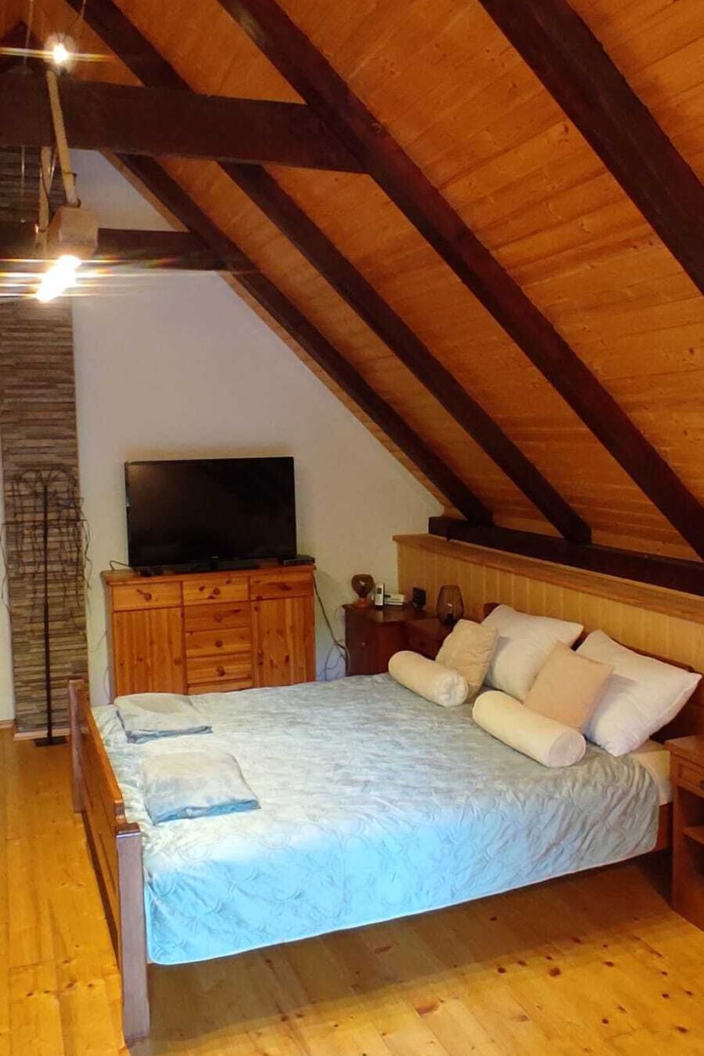 Idyllic holiday home-Inside