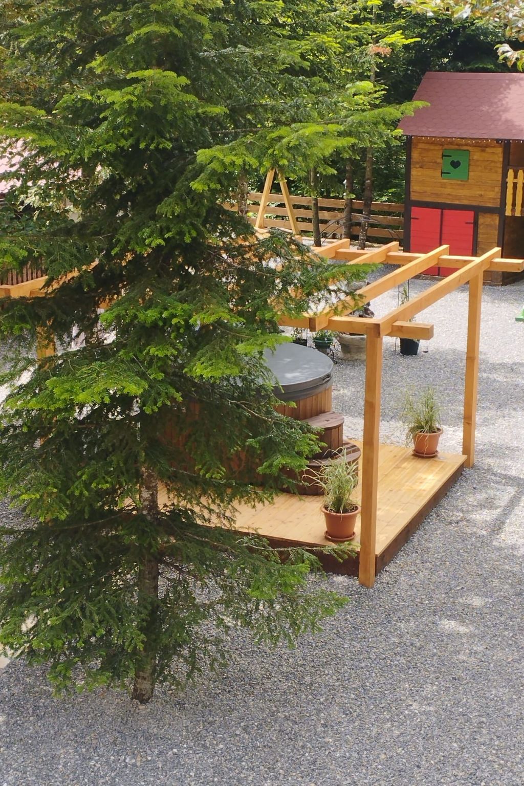 Idyllic holiday home-Image-tags.info