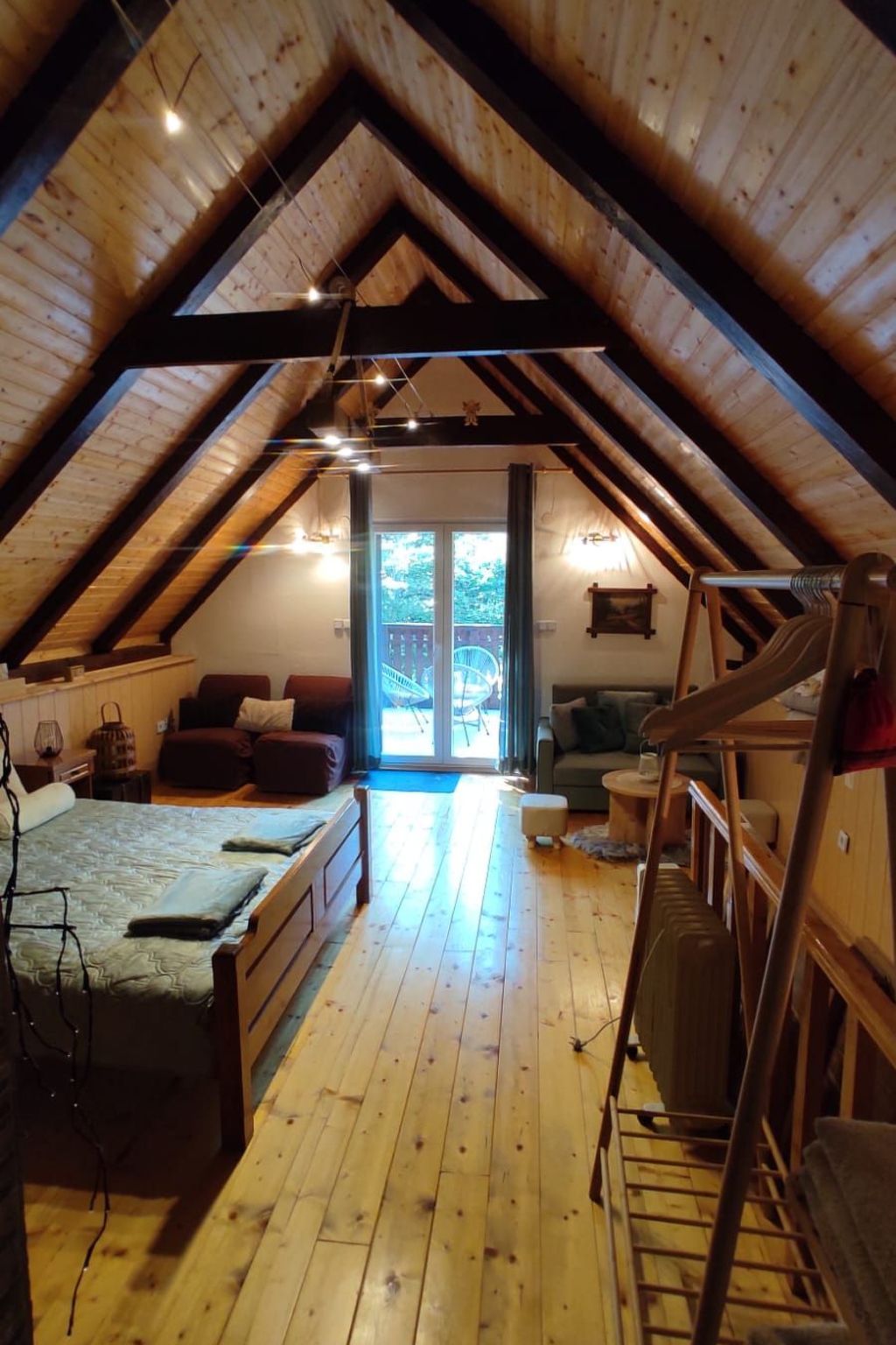 Idyllic holiday home-Image-tags.info