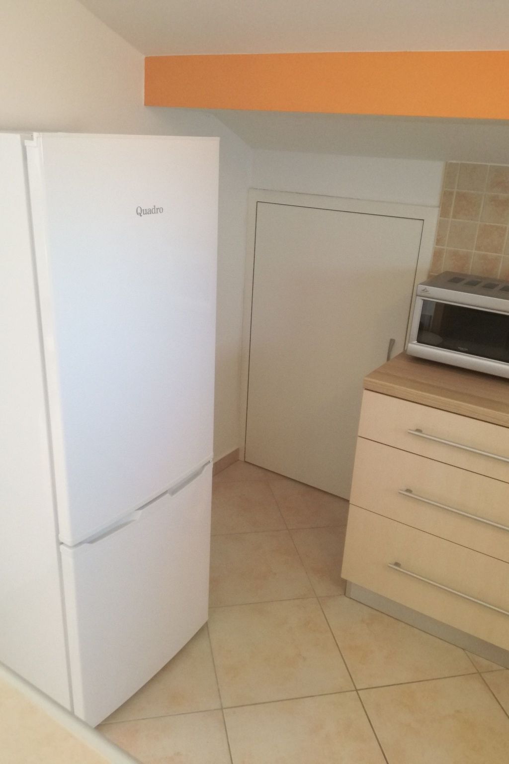 Wohnung mit Blick auf das Wasser-Image-tags.info