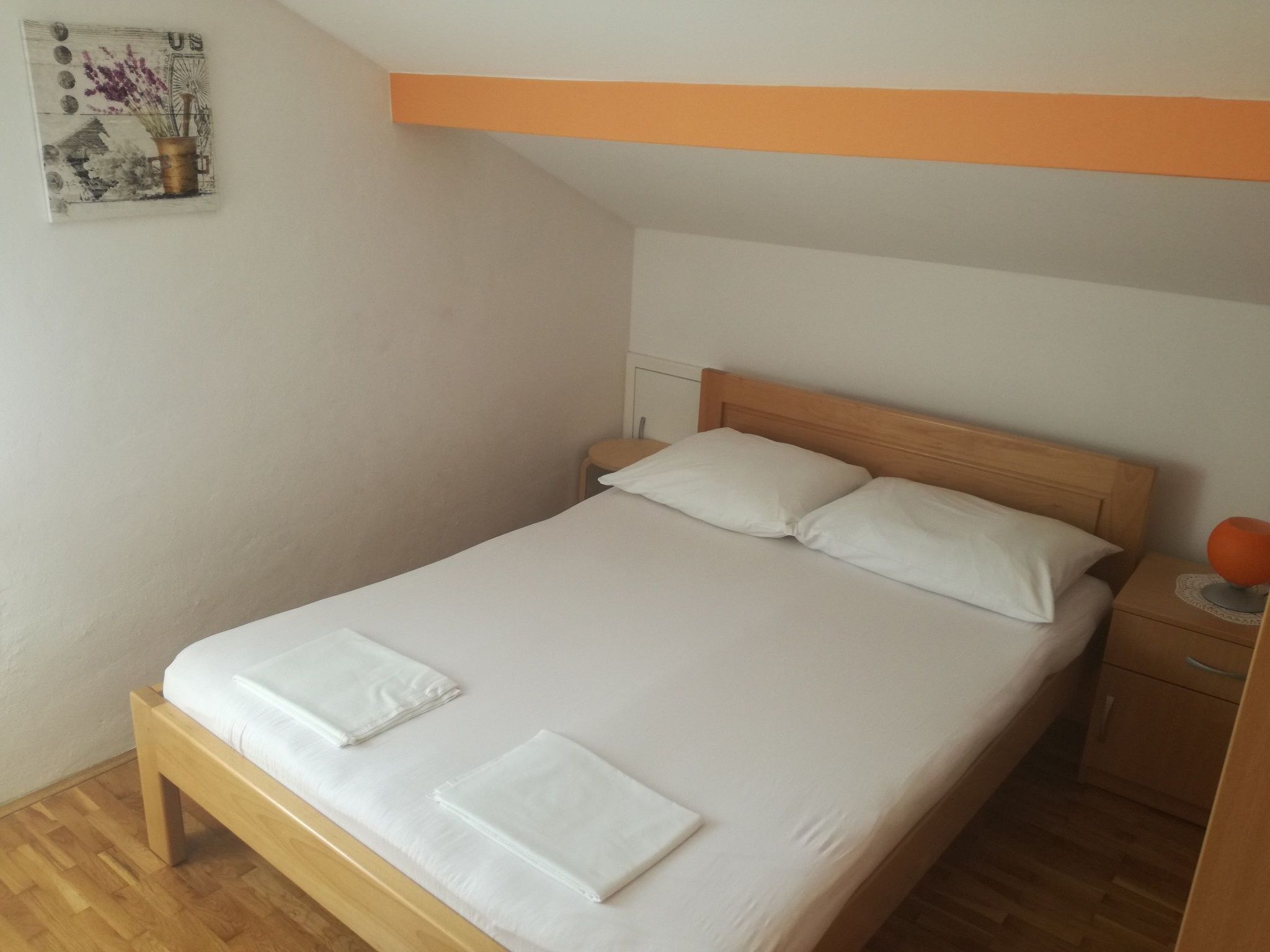 Wohnung mit Blick auf das Wasser-Image-tags.info